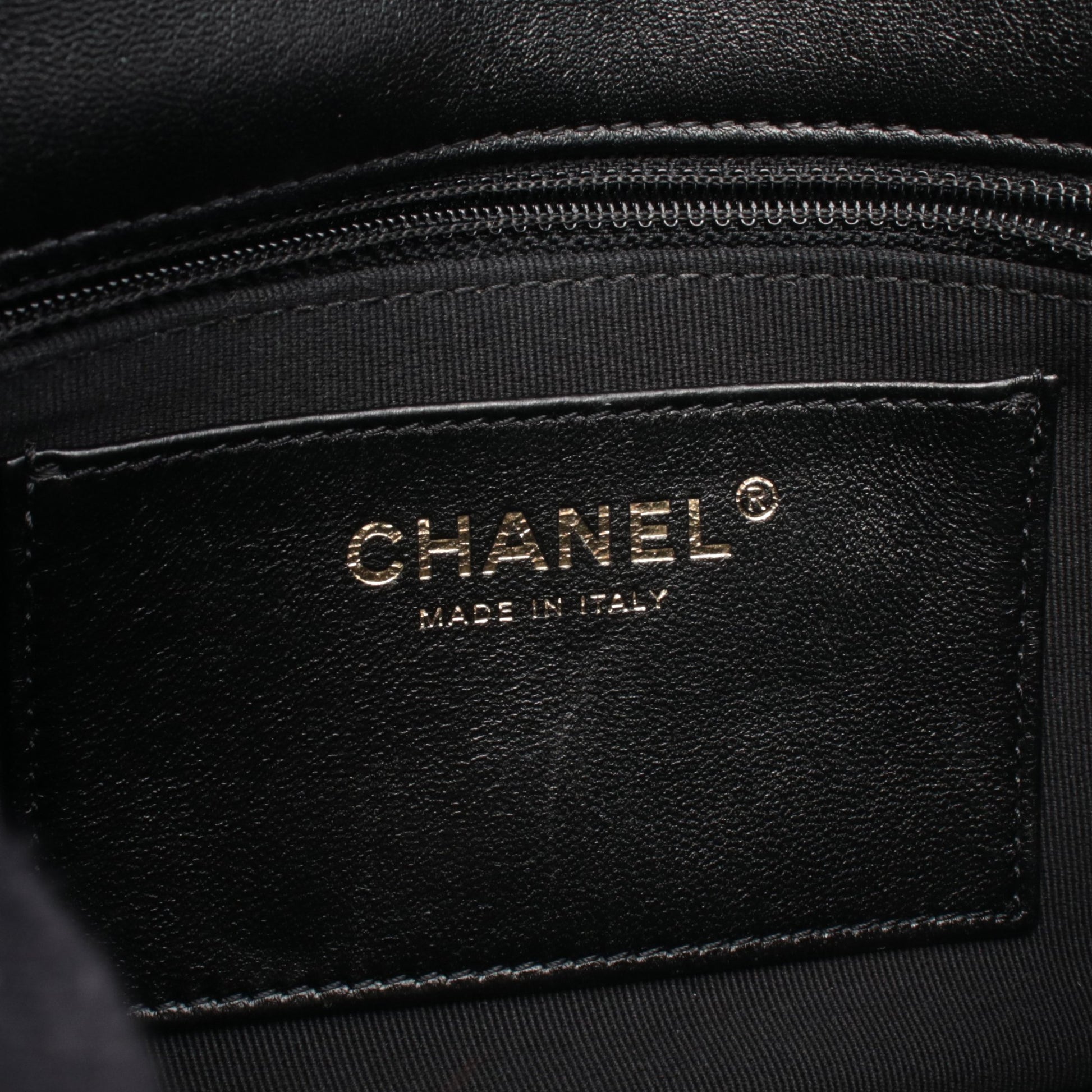 マトラッセ スモールフラップバッグ チェーンショルダーバッグ ラムスキン ブラック ゴールド金具 シャネル バッグ CHANEL