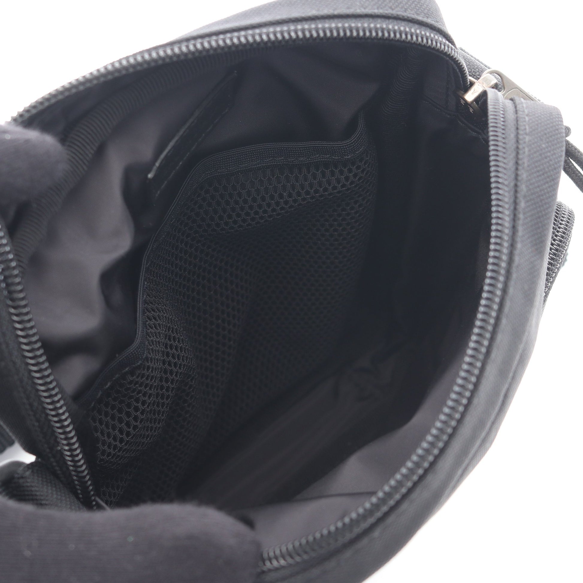 スポーツ ショルダーバッグ ナイロン ブラック バレンシアガ バッグ BALENCIAGA