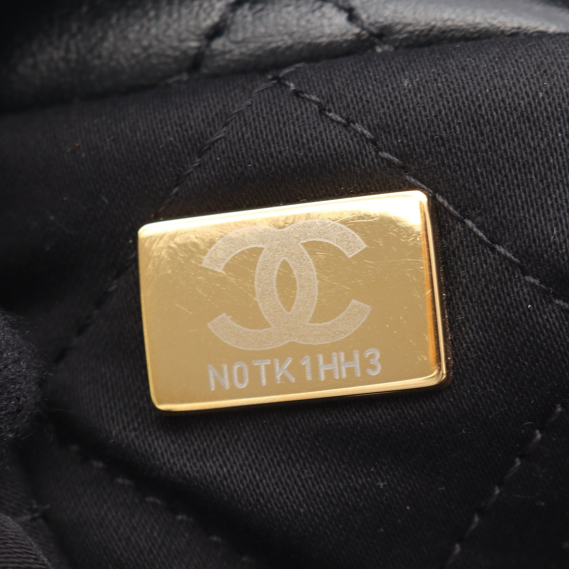 マトラッセ シャネル22 スモール チェーンショルダーバッグ レザー ブラック ゴールド金具 シャネル バッグ CHANEL