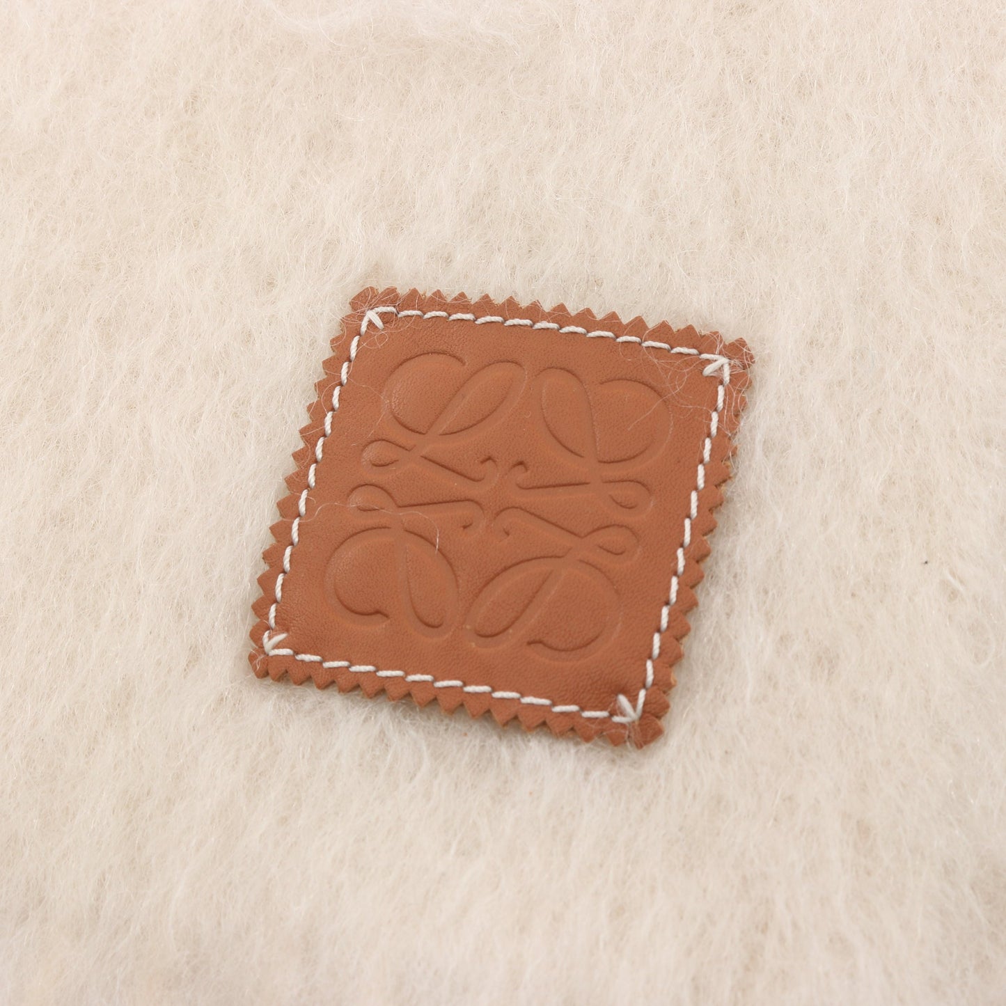 アナグラム マフラー モヘヤ ウール アイボリー ロエベ 財布・小物 LOEWE