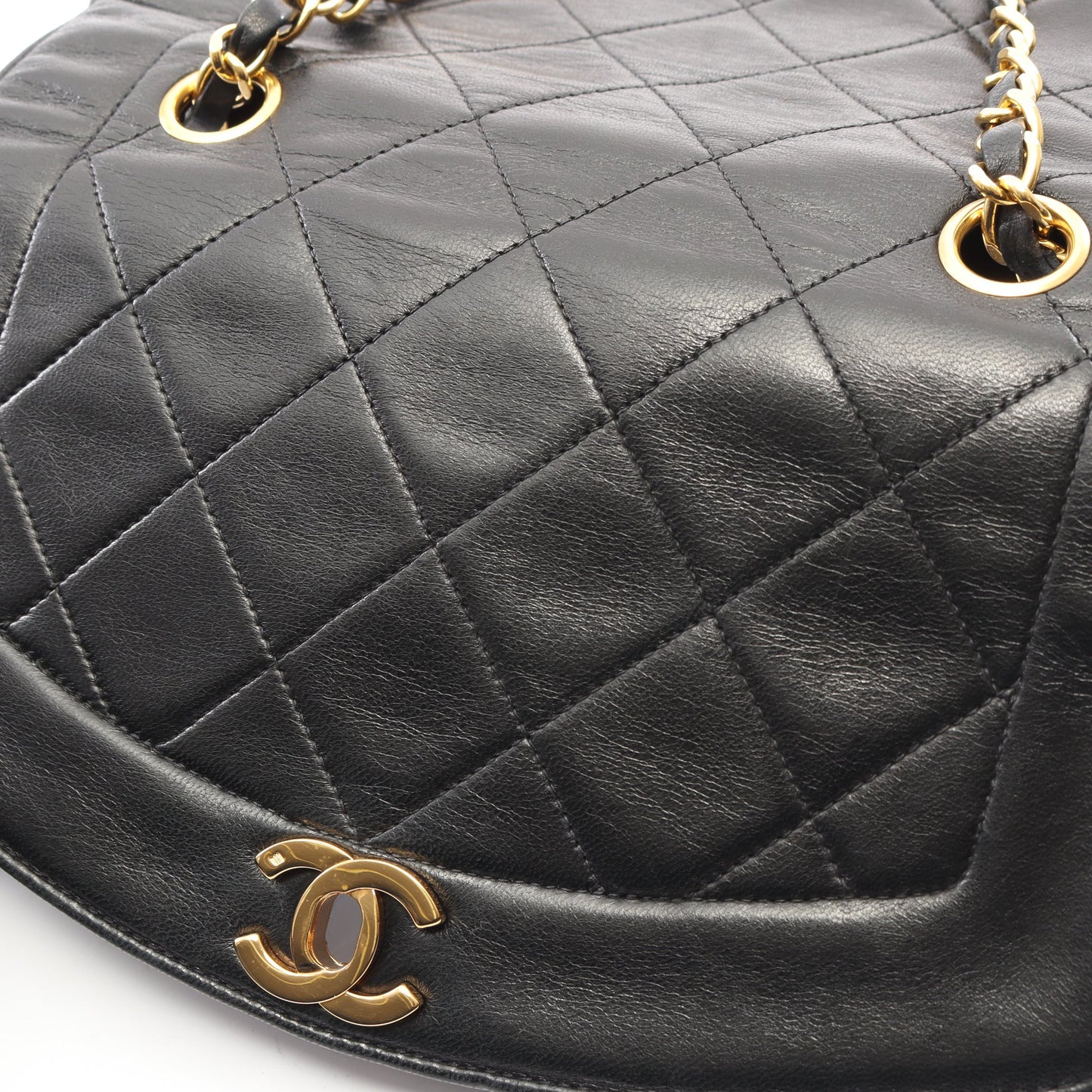 マトラッセ ダイアナフラップ チェーンショルダーバッグ ラムスキン ブラック ゴールド金具 シャネル バッグ CHANEL