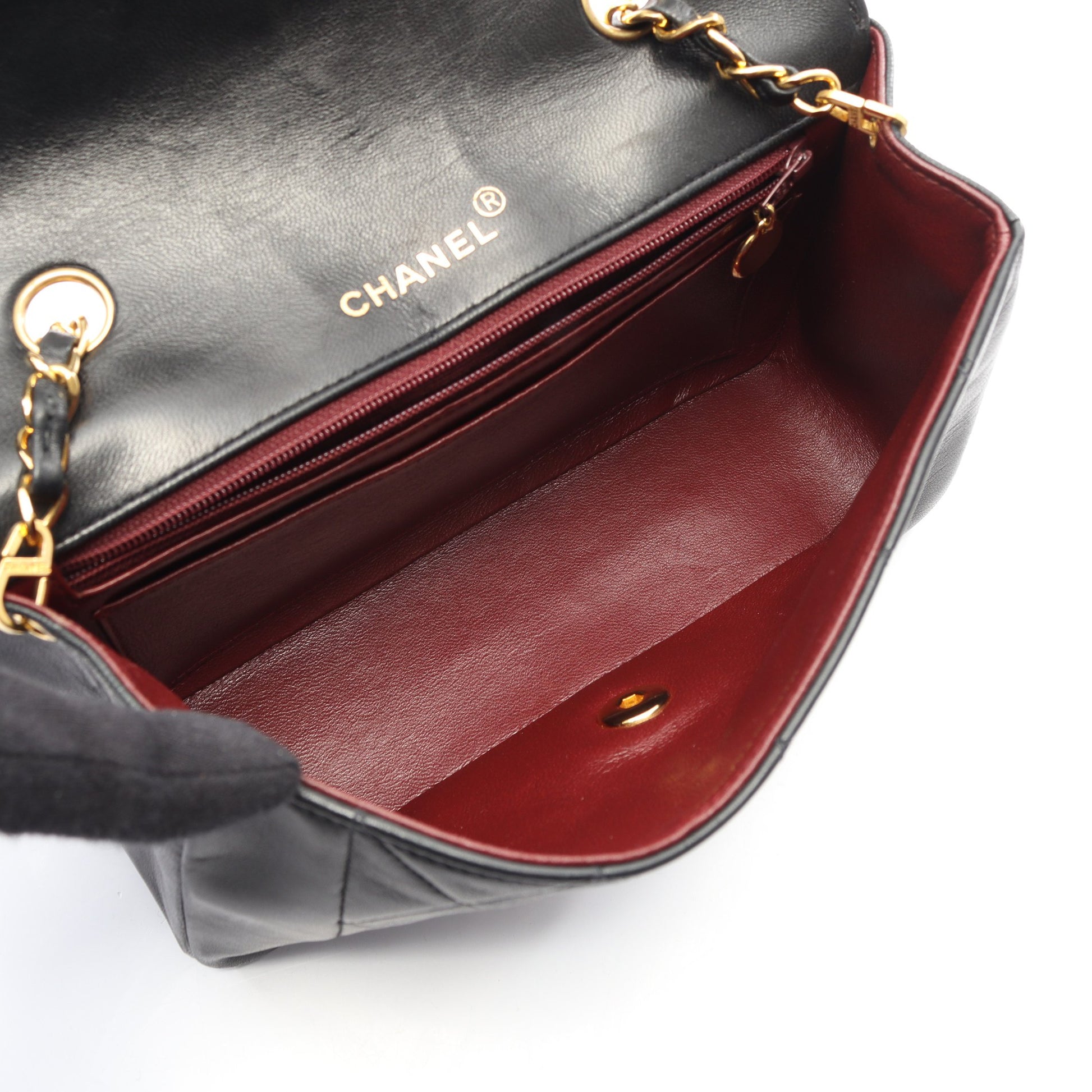 マトラッセ ダイアナフラップ チェーンショルダーバッグ ラムスキン ブラック ゴールド金具 シャネル バッグ CHANEL