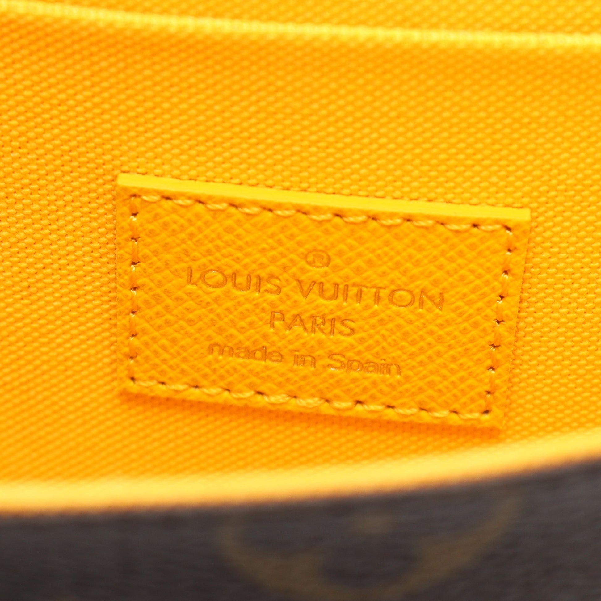 ポシェット フェリシー モノグラム ヴィヴィエンヌ チェーンウォレット PVC ブラウン マルチカラー ルイヴィトン バッグ LOUIS VUITTON