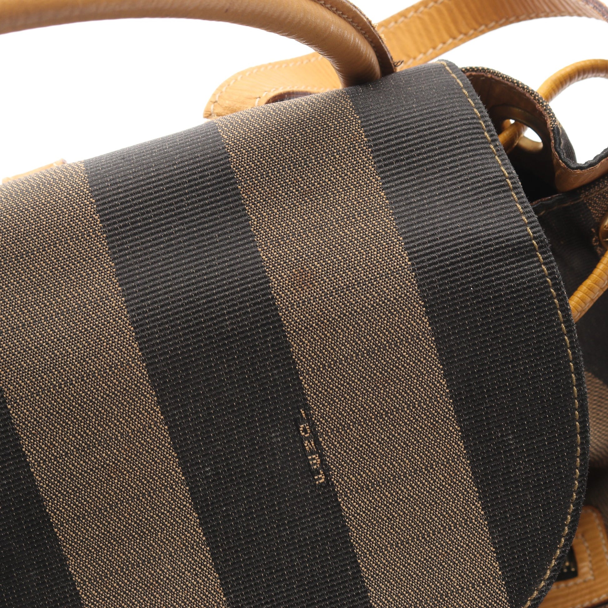 ペカン バックパック リュックサック キャンバス レザー ベージュ ブラック イエローブラウン フェンディ バッグ FENDI