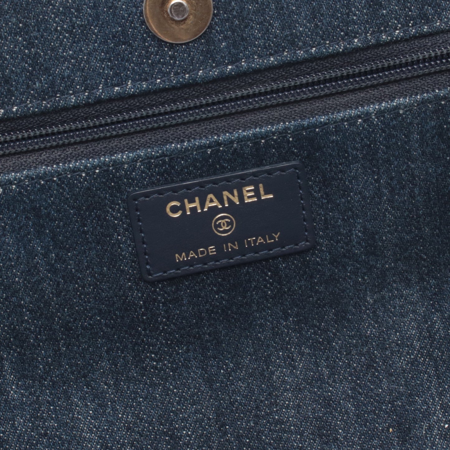19 ディズヌフ チェーンウォレット デニム インディゴブルー コンビ金具 シャネル バッグ CHANEL