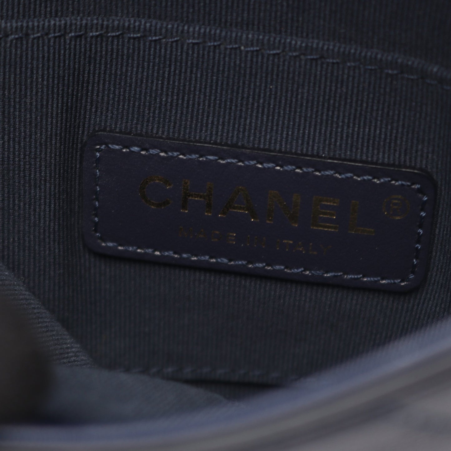 マトラッセ チェーンショルダーバッグ ラムスキン ネイビー ゴールド金具 シャネル バッグ CHANEL