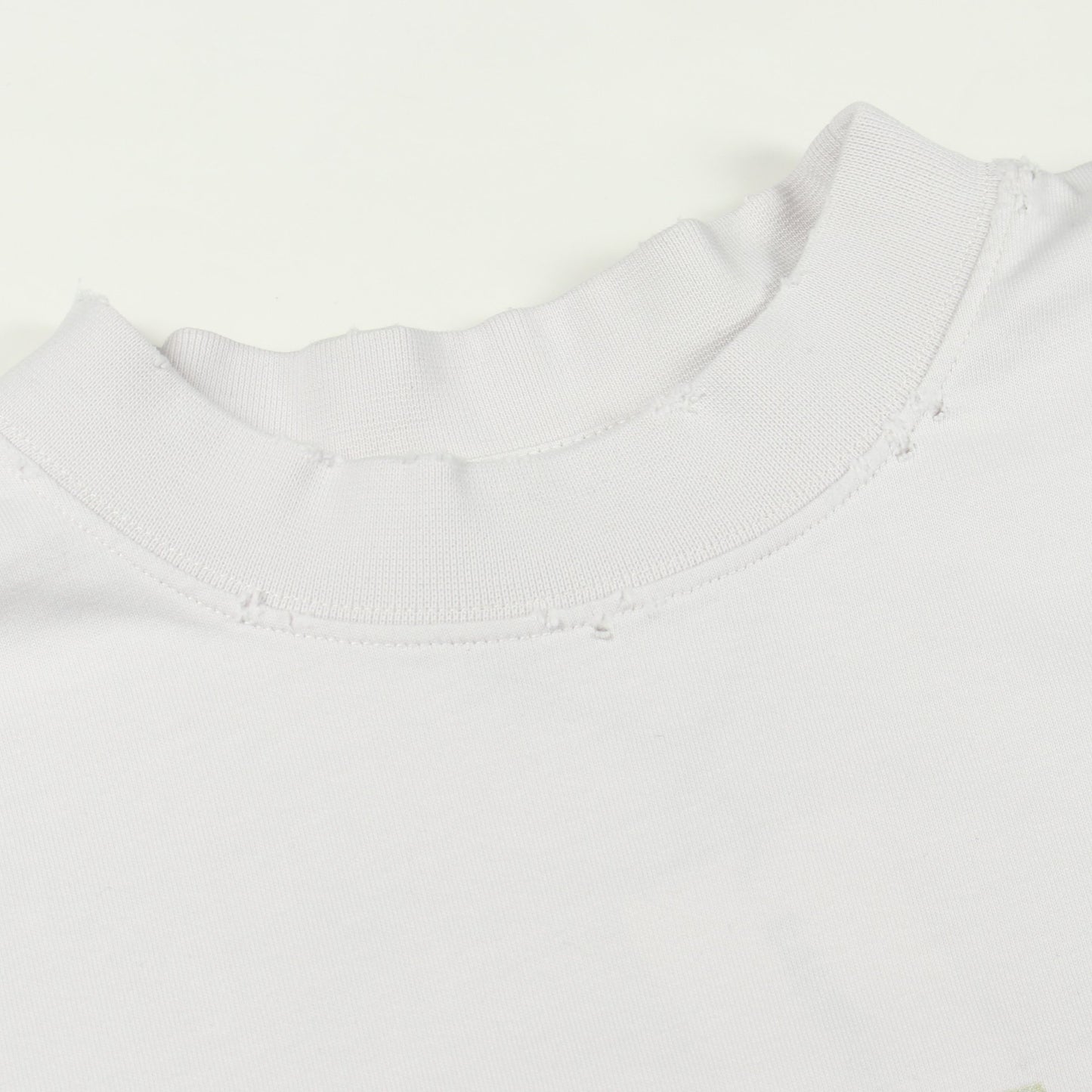 TAPE TYPE BBロゴ 半袖Tシャツ クルーネック コットン オフホワイト ダメージ加工 バレンシアガ トップス BALENCIAGA