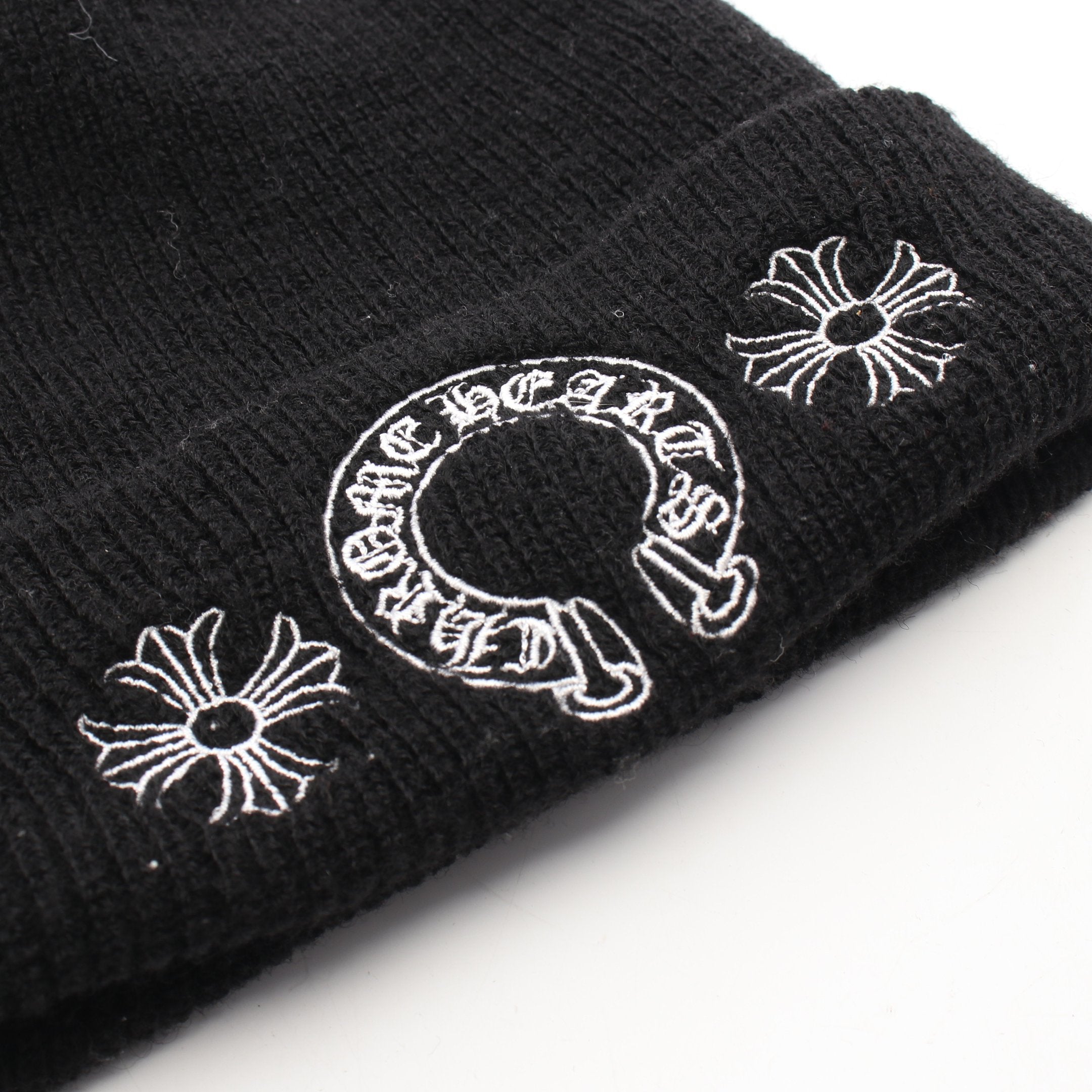 クロムハーツ ニット帽 ビーニー ホースシュー刺繍 ブラック 正規品 Amazon.co.jp: [クロムハーツ] ホースシュー ロゴ ビーニー ニット