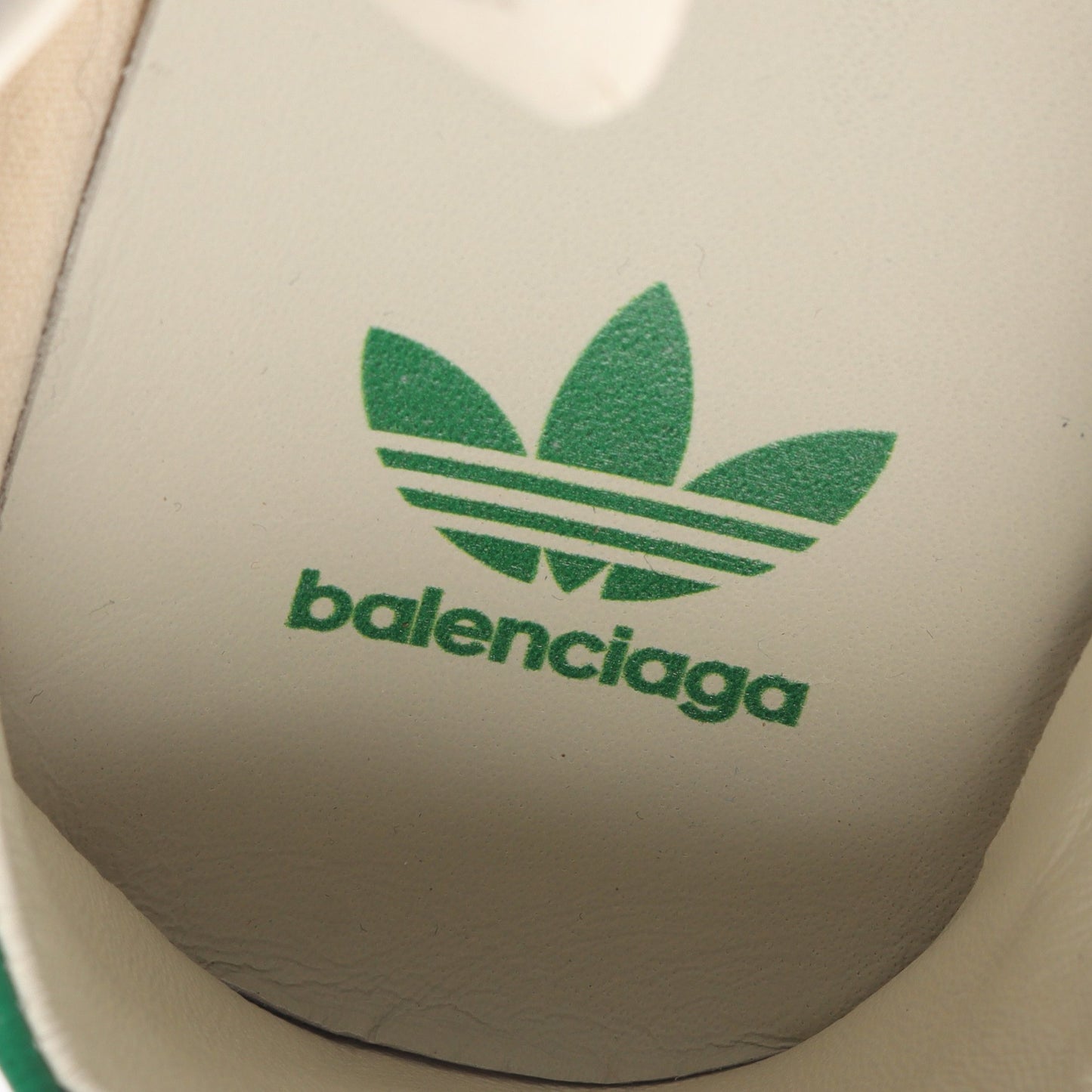 BALENCIAGA × adidas STAN SMITH スタンスミス ローカットスニーカー レザー オフホワイト グリーン ユーズド加工 バレンシアガ シューズ BALENCIAGA