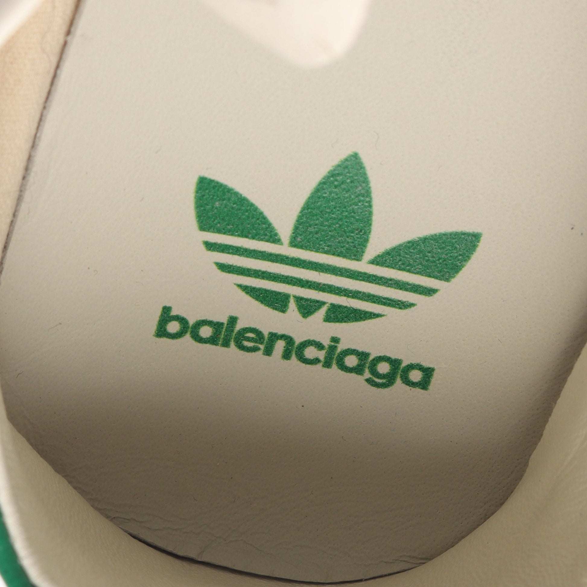 BALENCIAGA × adidas STAN SMITH スタンスミス ローカットスニーカー レザー オフホワイト グリーン ユーズド加工 バレンシアガ シューズ BALENCIAGA