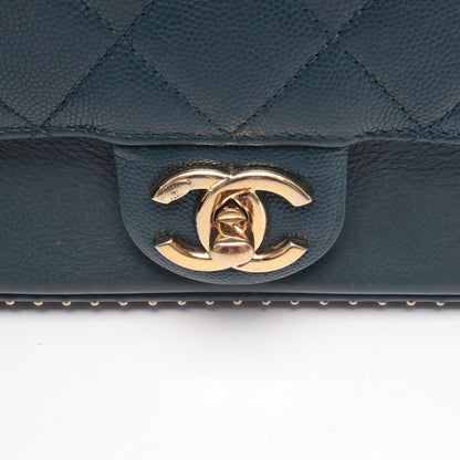マトラッセ チェーンショルダーバッグ キャビアスキン ネイビー ゴールド金具 シャネル バッグ CHANEL