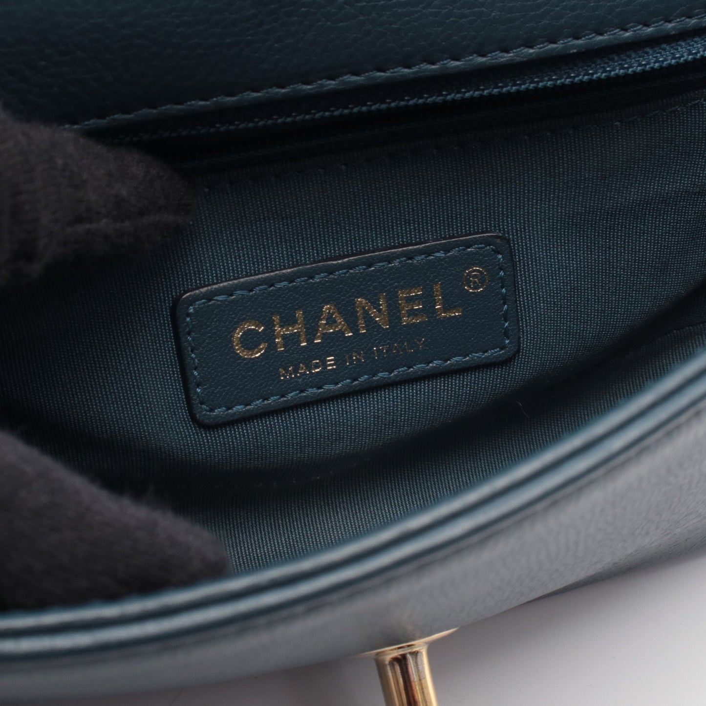 マトラッセ チェーンショルダーバッグ キャビアスキン ネイビー ゴールド金具 シャネル バッグ CHANEL