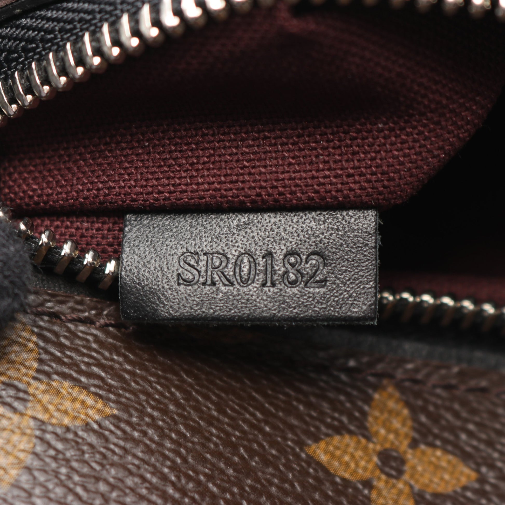 トーレスPM モノグラムマカサー ショルダーバッグ PVC レザー ブラウン ブラック ルイヴィトン バッグ LOUIS VUITTON
