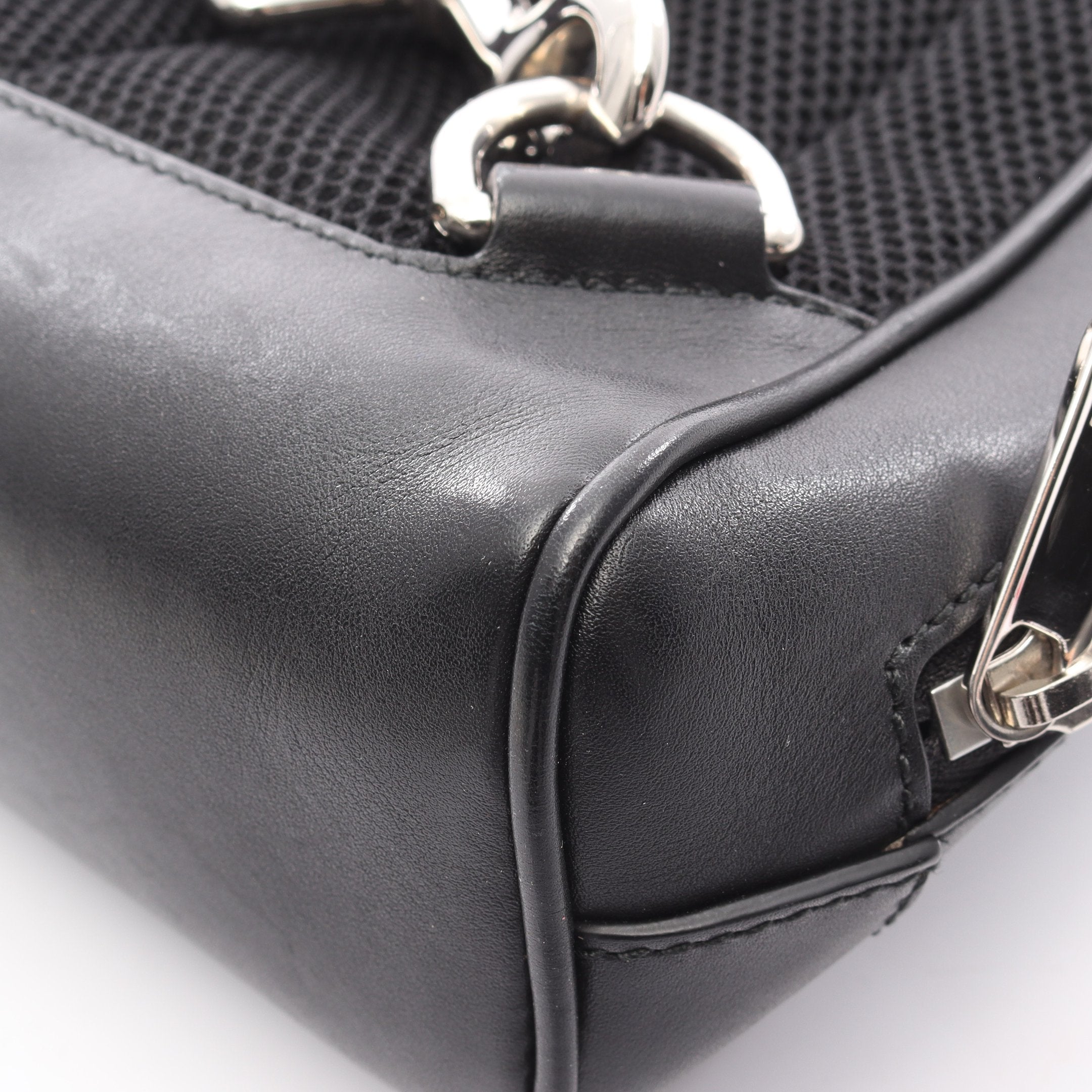 GUCCI グッチシマ　ボディバッグ　ブラック　レザー グッチシマ ボディバッグ レザー ブラック グッチ – RECLO