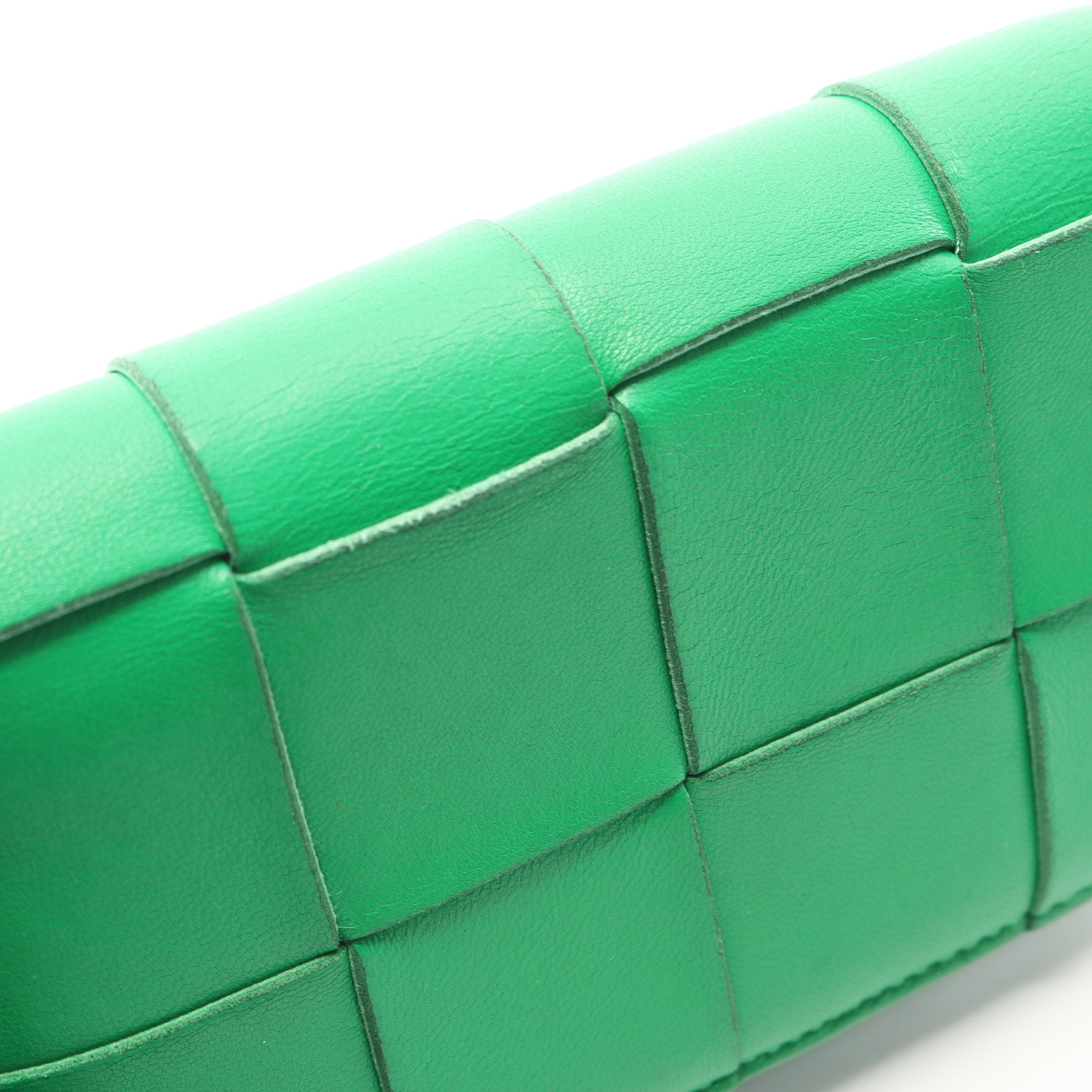 BOTTEGA VENETA ミディアム カセット 財布 マキシイントレチャート ボッテガヴェネタ BOTTEGA VENETA マキシ イントレチャート ミディアム