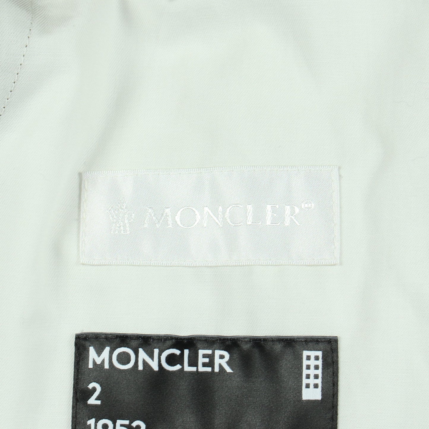 GENIUS 2 MONCLER 1952 ショート パンツ コットン カーキグリーン モンクレール ボトムス MONCLER