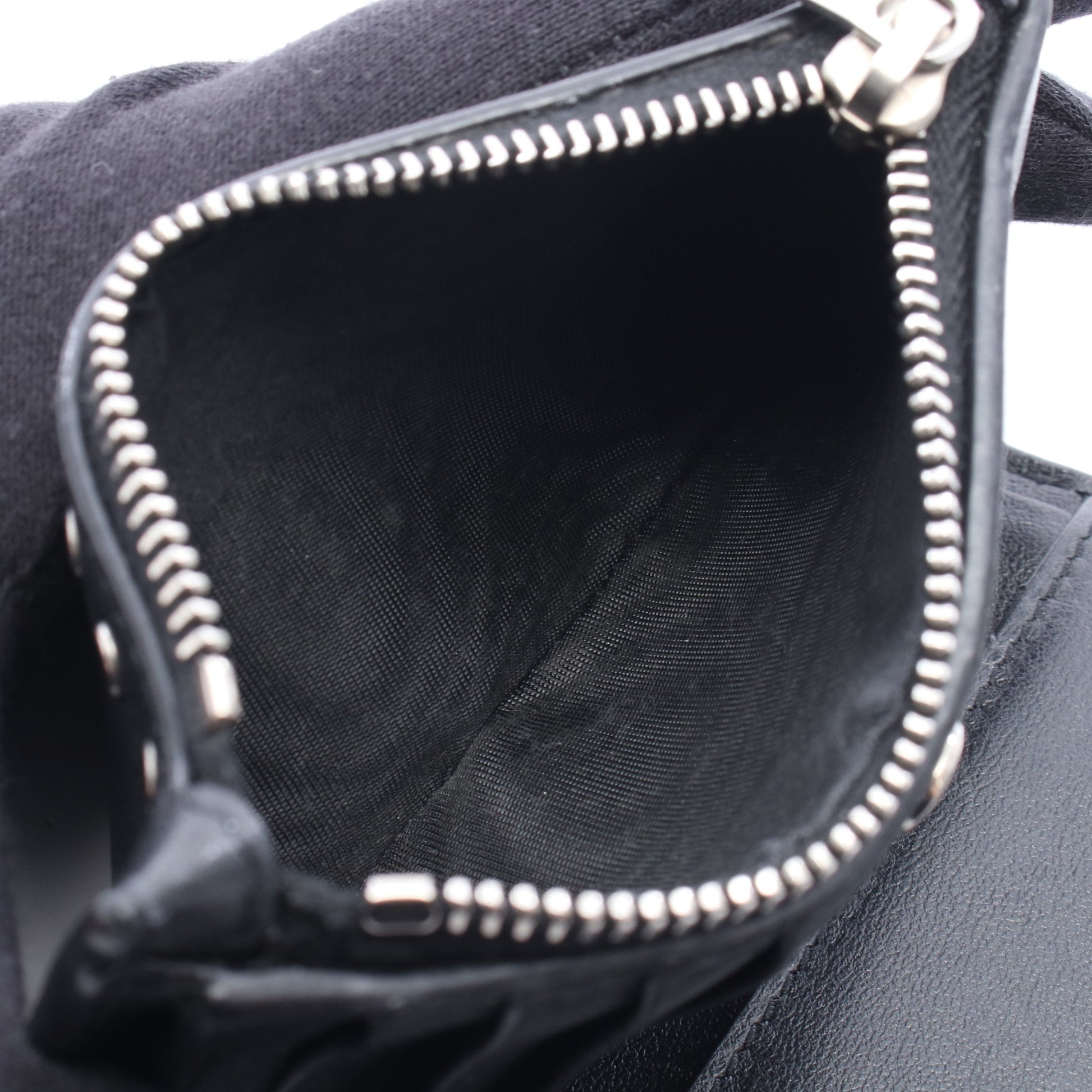 スタッズ 二つ折り財布 レザー ブラック サンローランパリ 財布・小物 SAINT LAURENT PARIS
