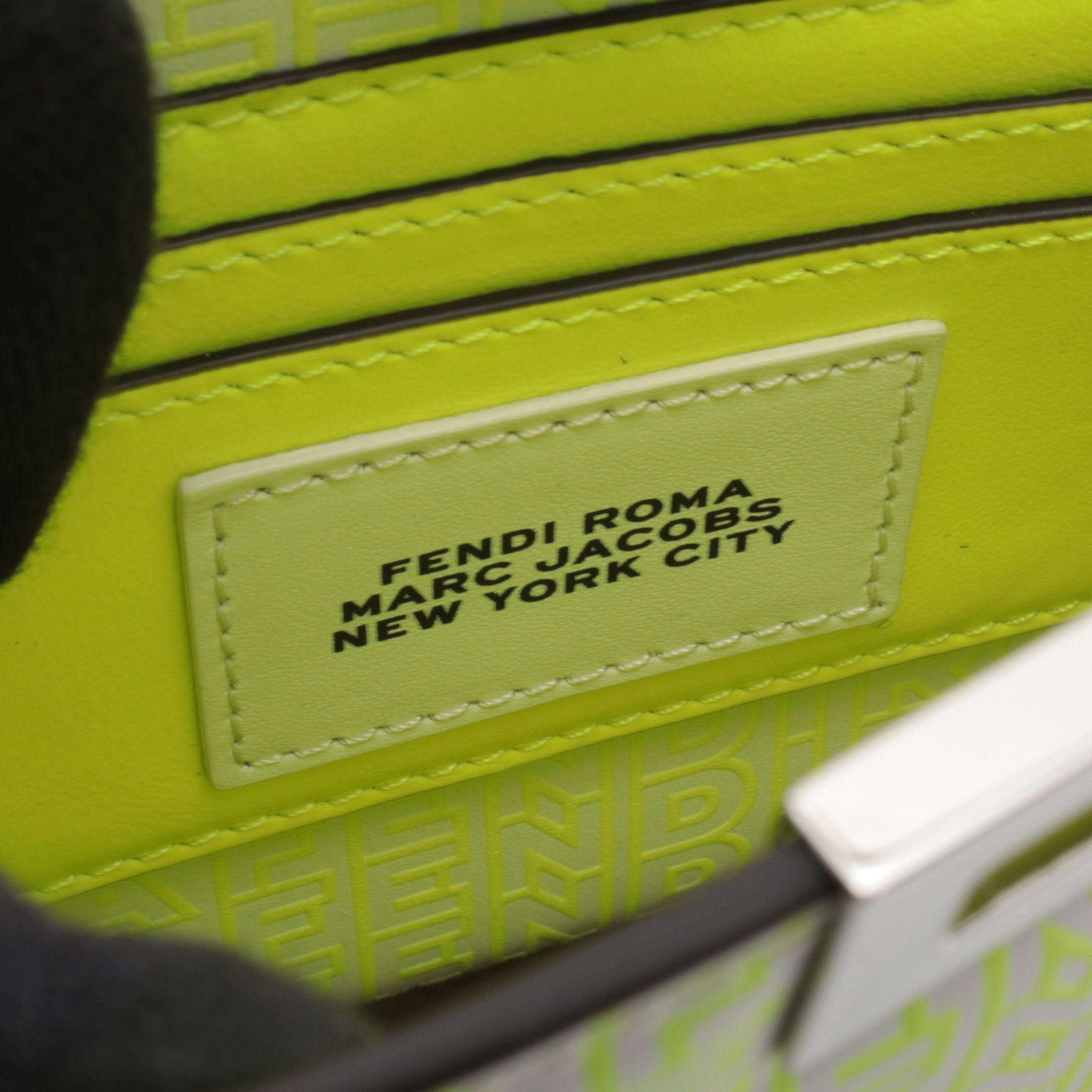 FENDI × MARC JACOBS ピーカブー ISeeU アイシーユー エックスクロス