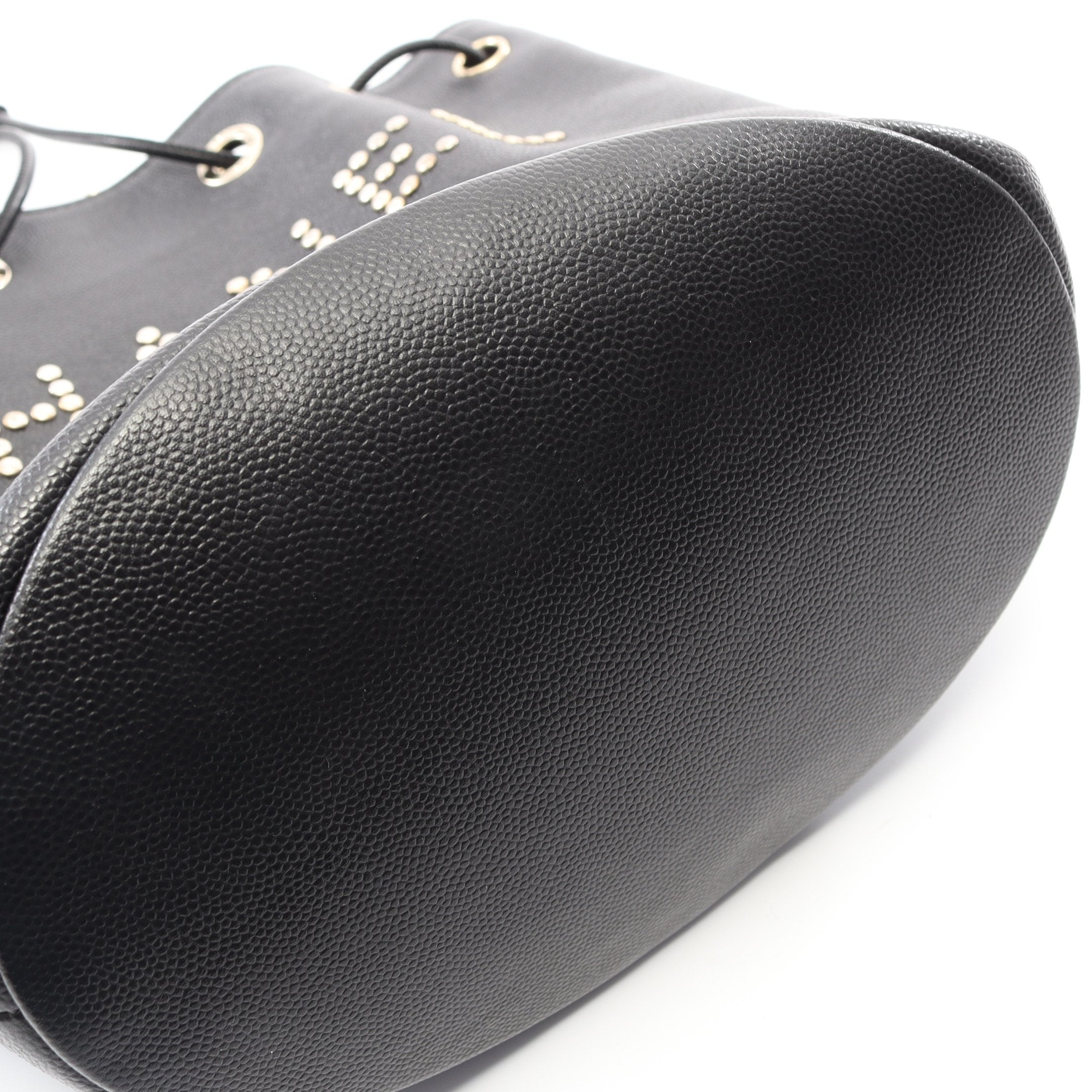 ビューティーワールドII☆シャネル巾着のおまけ付き☆ 26新作◇可愛い巾着型◇CHANEL キーリング付ショルダーバッグ (CHANEL