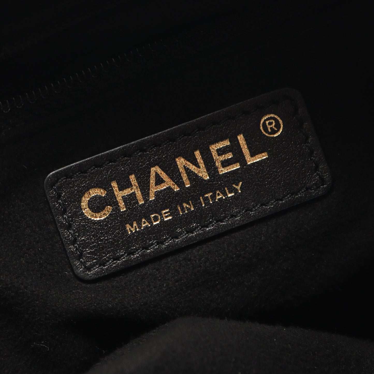 ドーヴィル 巾着 チェーンショルダーバッグ キャビアスキン ブラック ゴールド金具 シャネル バッグ CHANEL