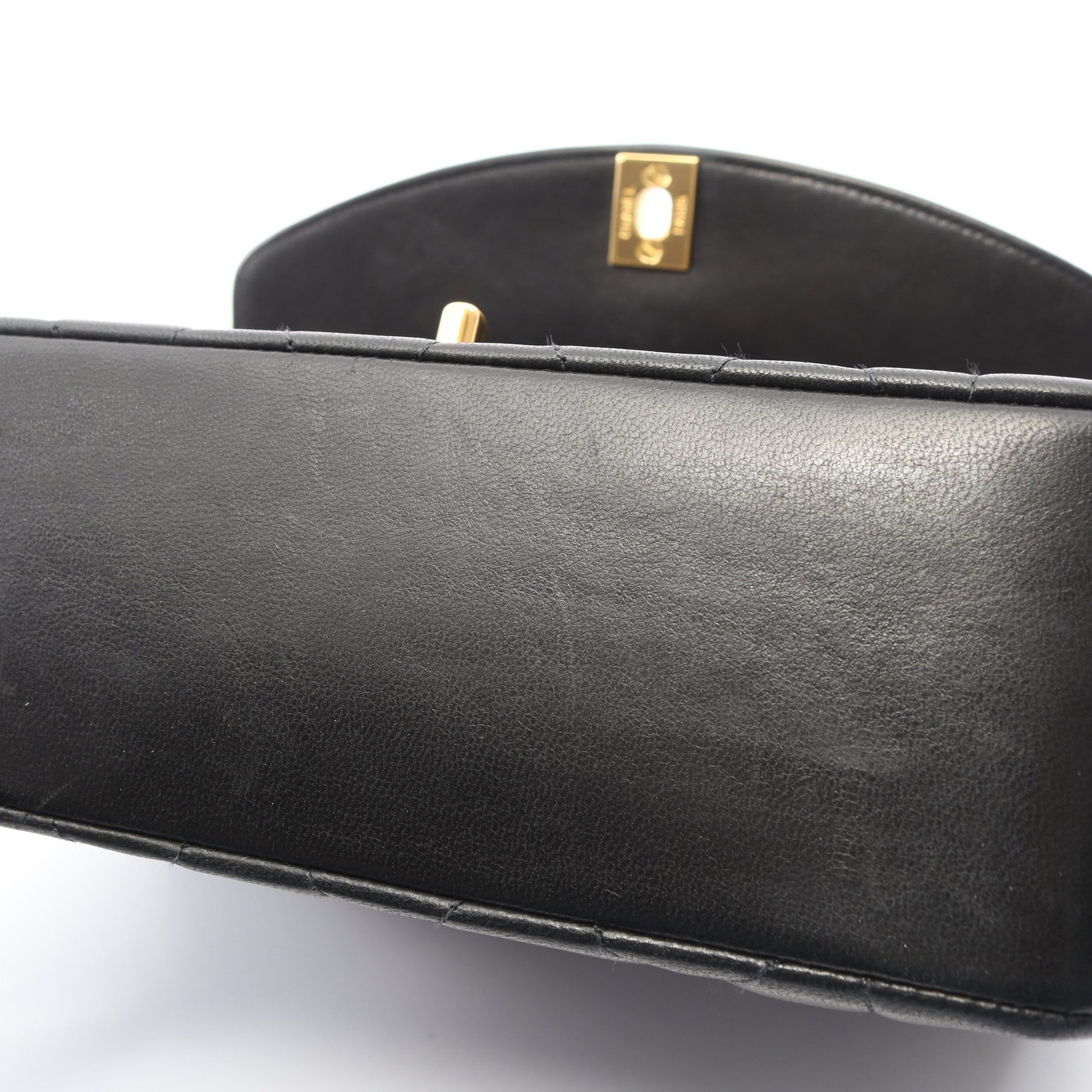 マトラッセ ダイアナフラップ チェーンショルダーバッグ ラムスキン ブラック ゴールド金具 シャネル バッグ CHANEL