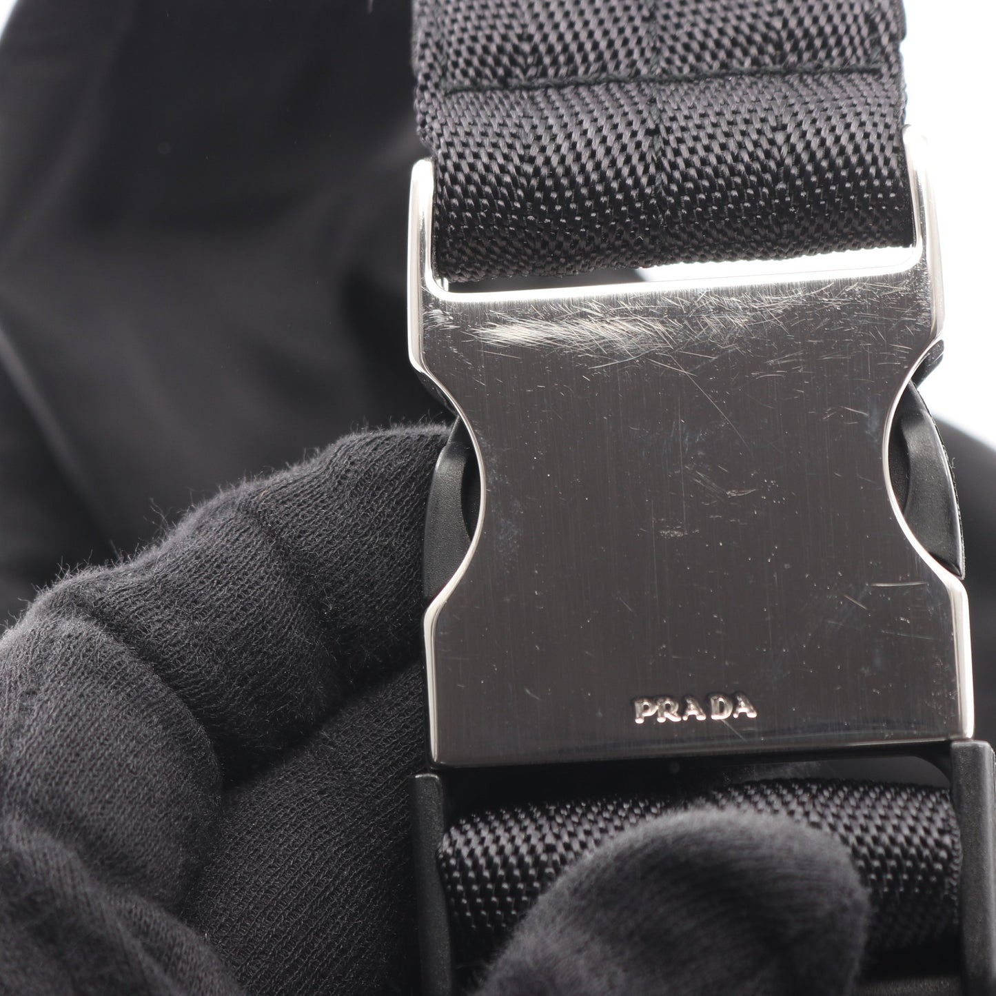 三角プレート ボディバッグ ウエストバッグ ナイロン ブラック プラダ バッグ PRADA