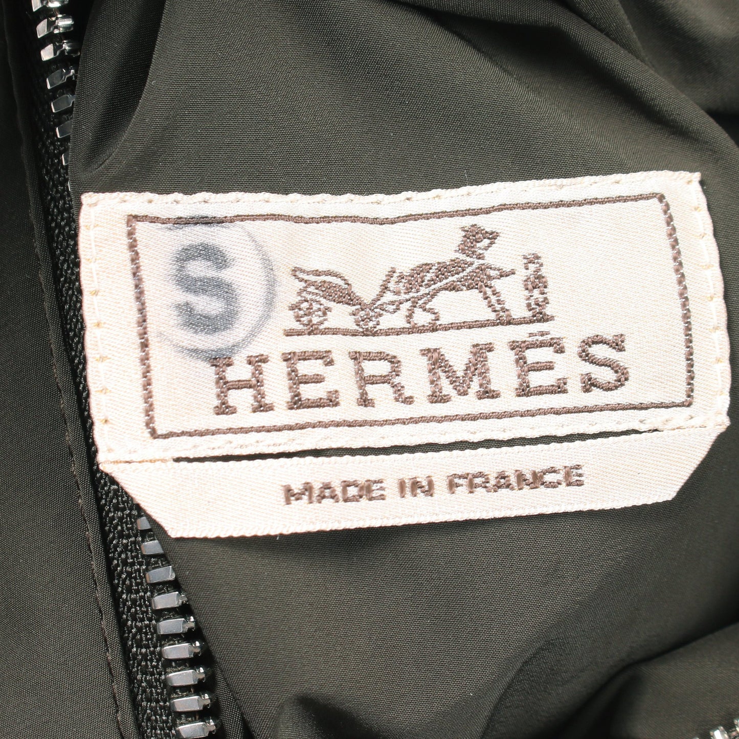 総柄 リバーシブル ジャケット ブルゾン ナイロン オフホワイト カーキグリーン マルチカラー エルメス アウター HERMES