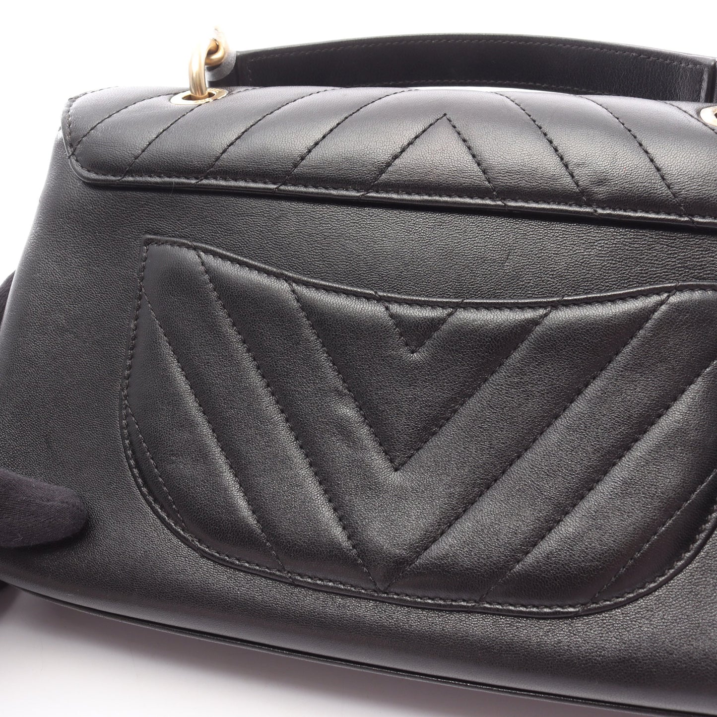トップハンドル Vステッチ チェーンショルダーバッグ ラムスキン ブラック ゴールド金具 2WAY シャネル バッグ CHANEL