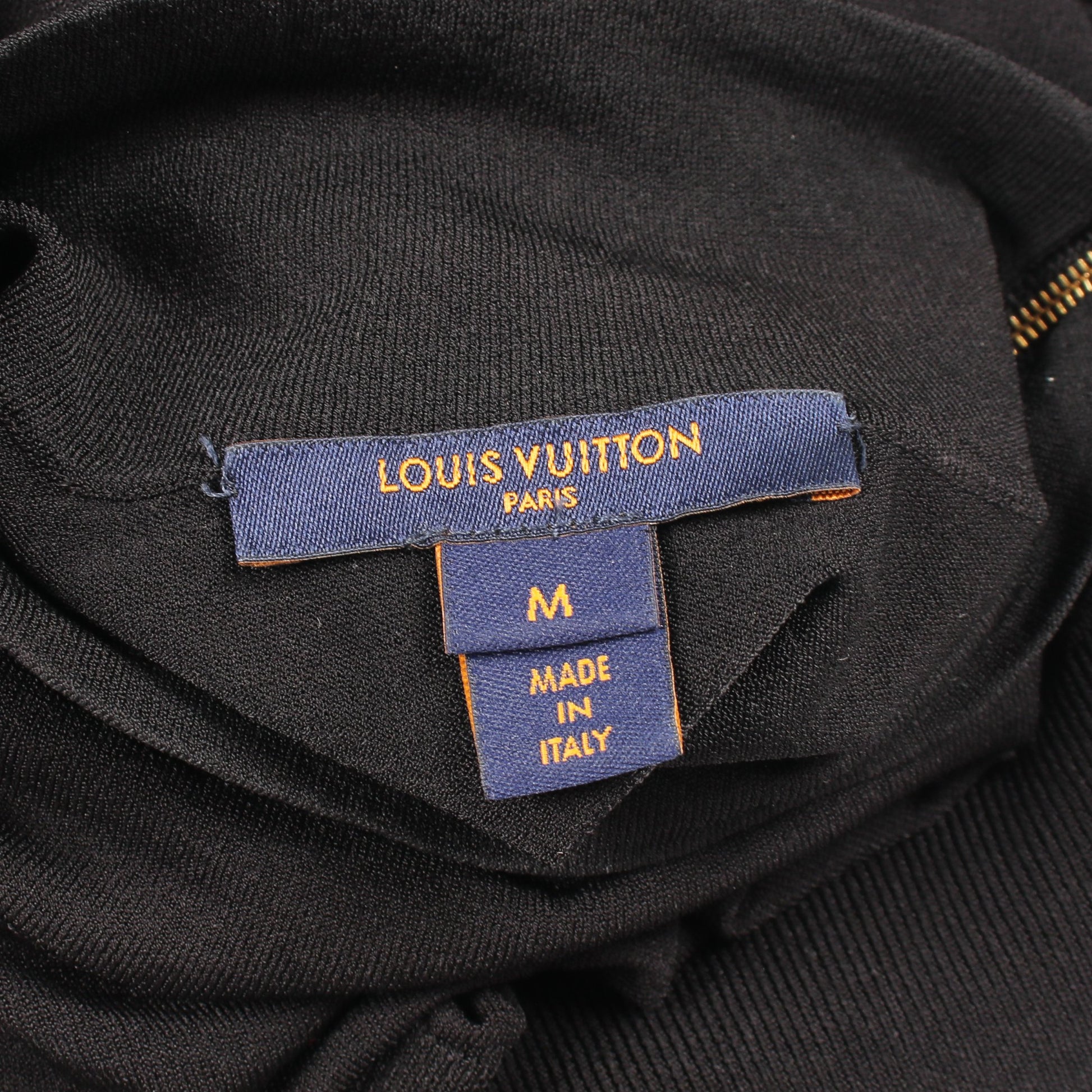 チェーンディテール ショルダージップ ハイネック ニット ビスコース ブラック ゴールド ルイヴィトン トップス LOUIS VUITTON