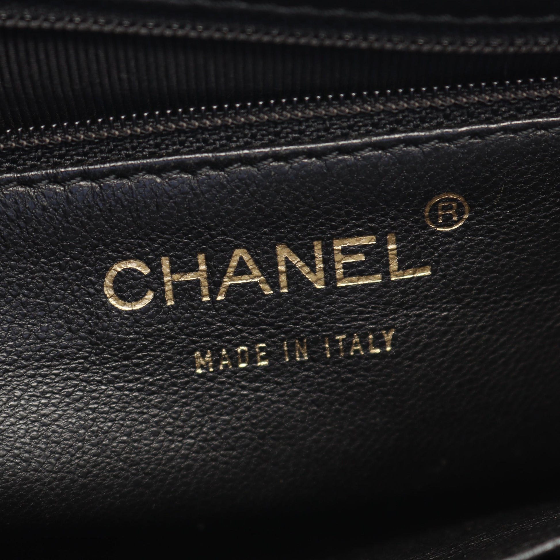 マトラッセ ハンドバッグ キャビアスキン ブラック ゴールド金具 シャネル バッグ CHANEL