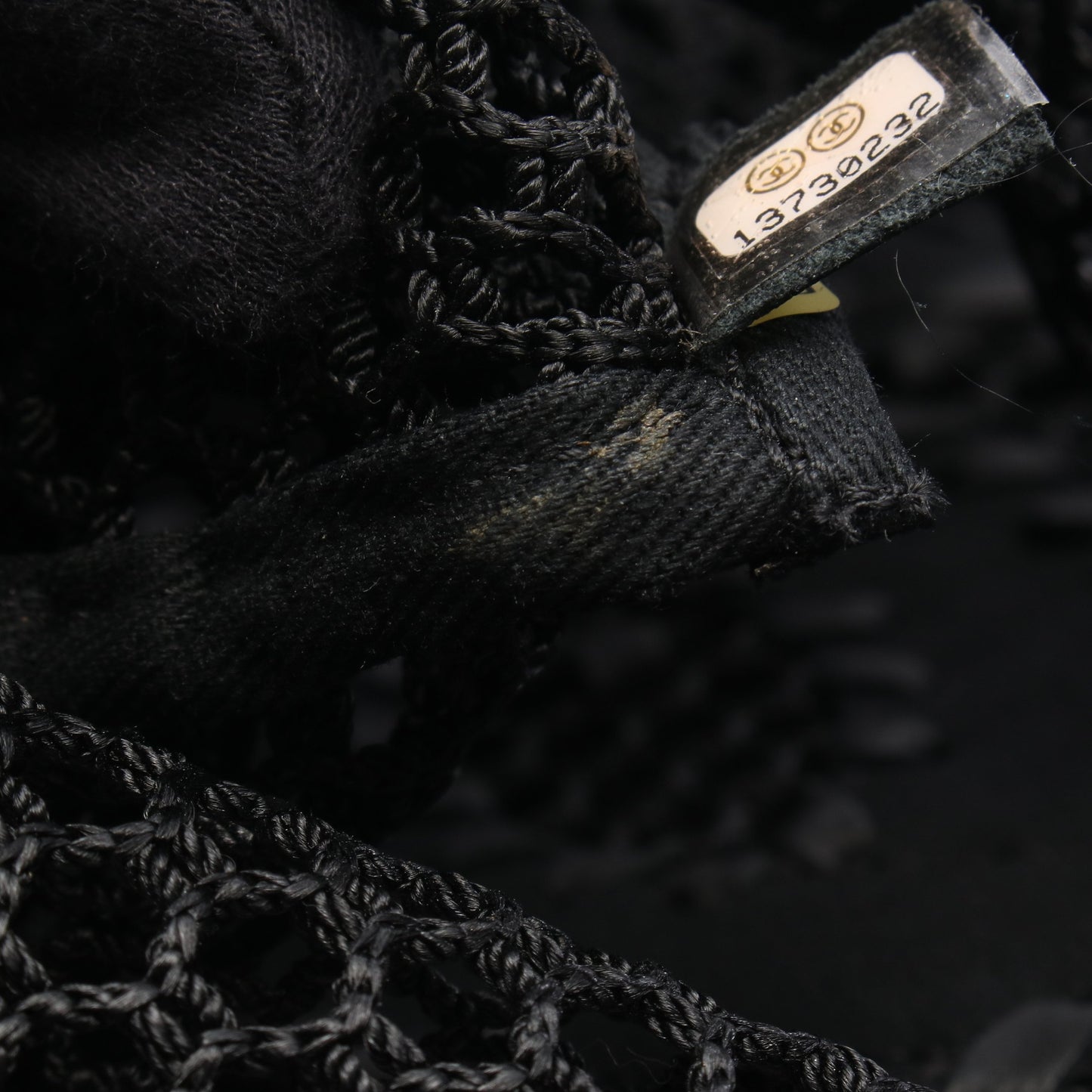ココマーク チェーンショルダーバッグ メッシュ レザー ブラック シルバー金具 フリンジ シャネル バッグ CHANEL