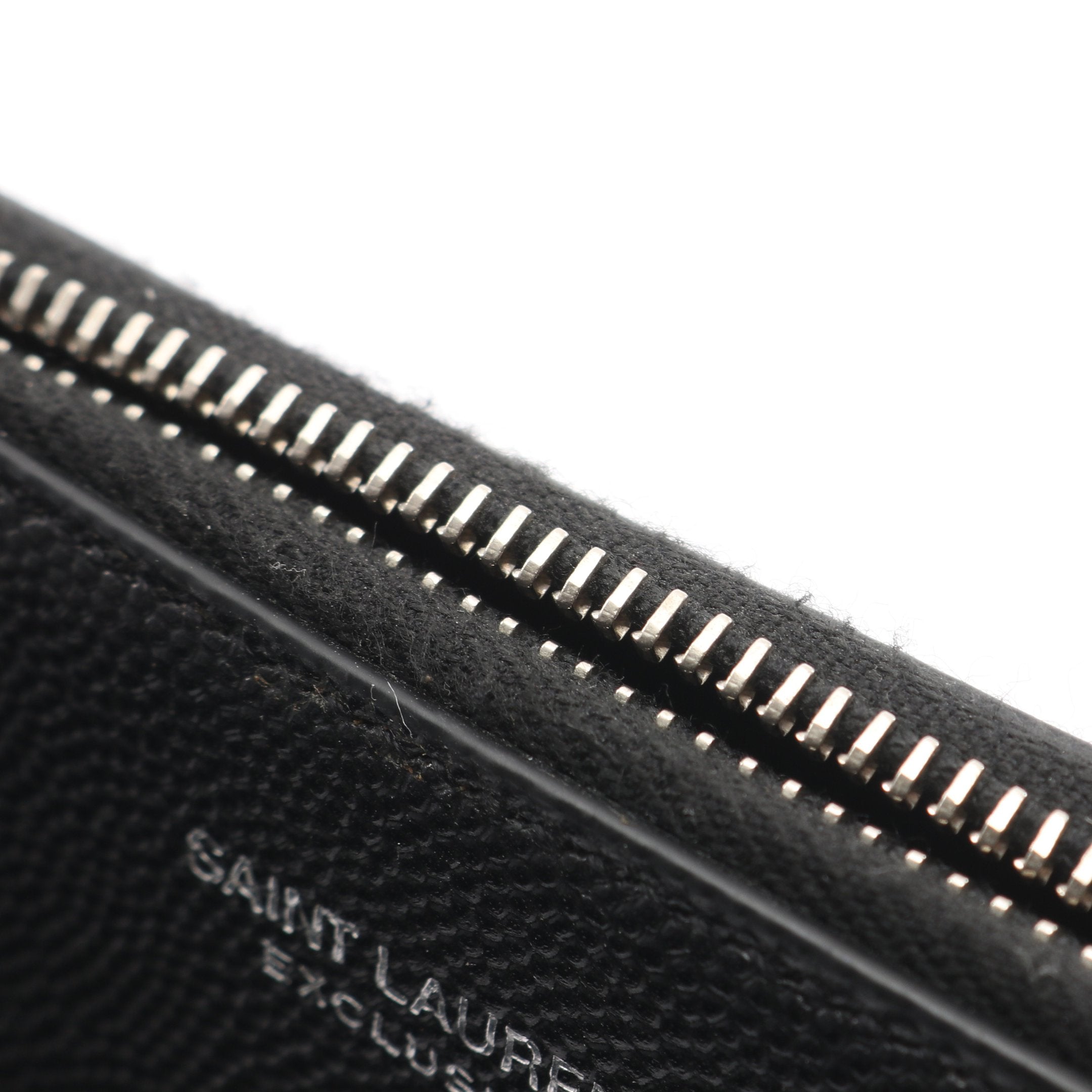 【美品】サンローランパリ　ボディバッグ　ロゴプレート　レザー　シルバー金具　黒 SAINT LAURENT サンローランパリ ボディバッグ 590076 GIV6E