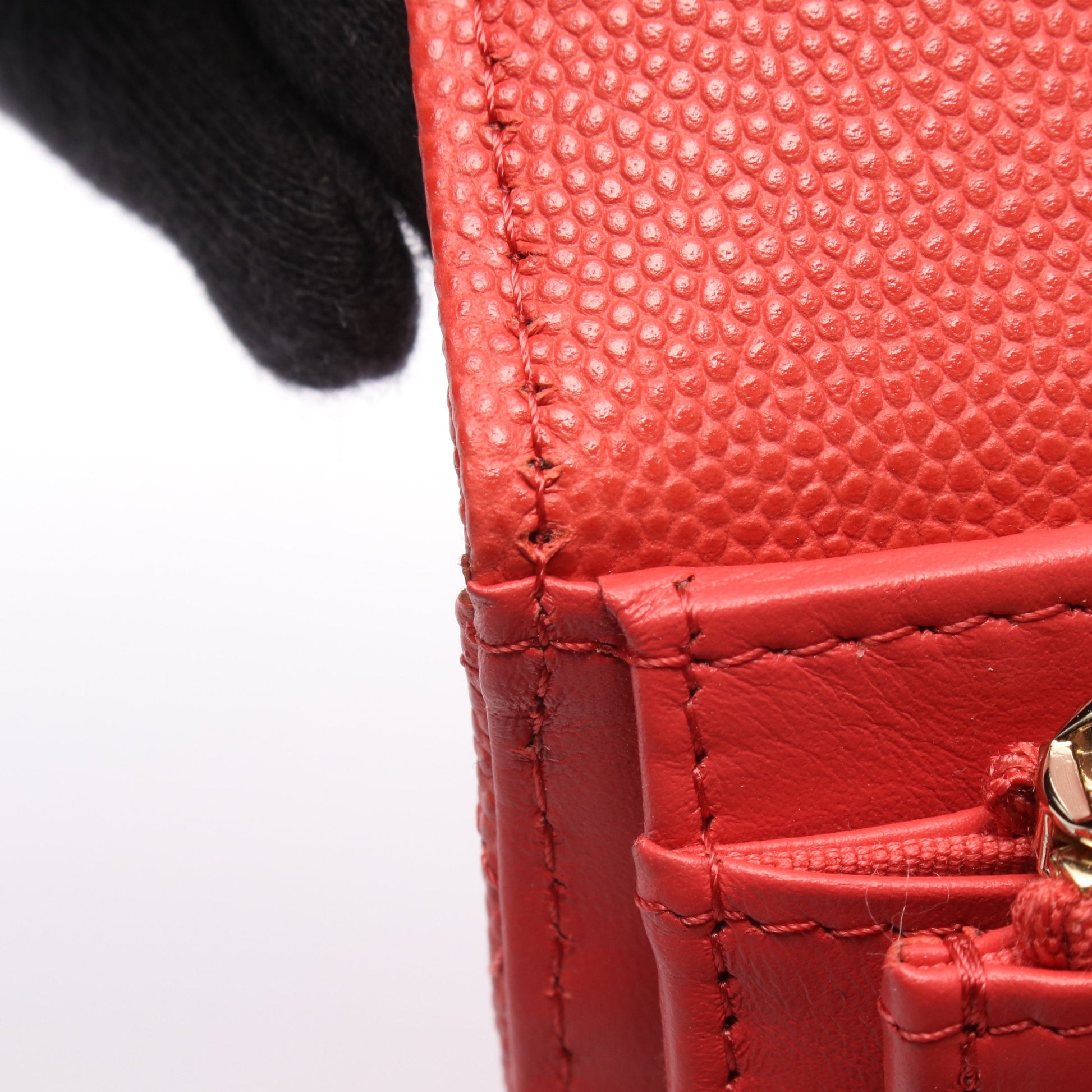 マトラッセ 三つ折り長財布 キャビアスキン ピンクレッド シルバー金具 シャネル 財布・小物 CHANEL