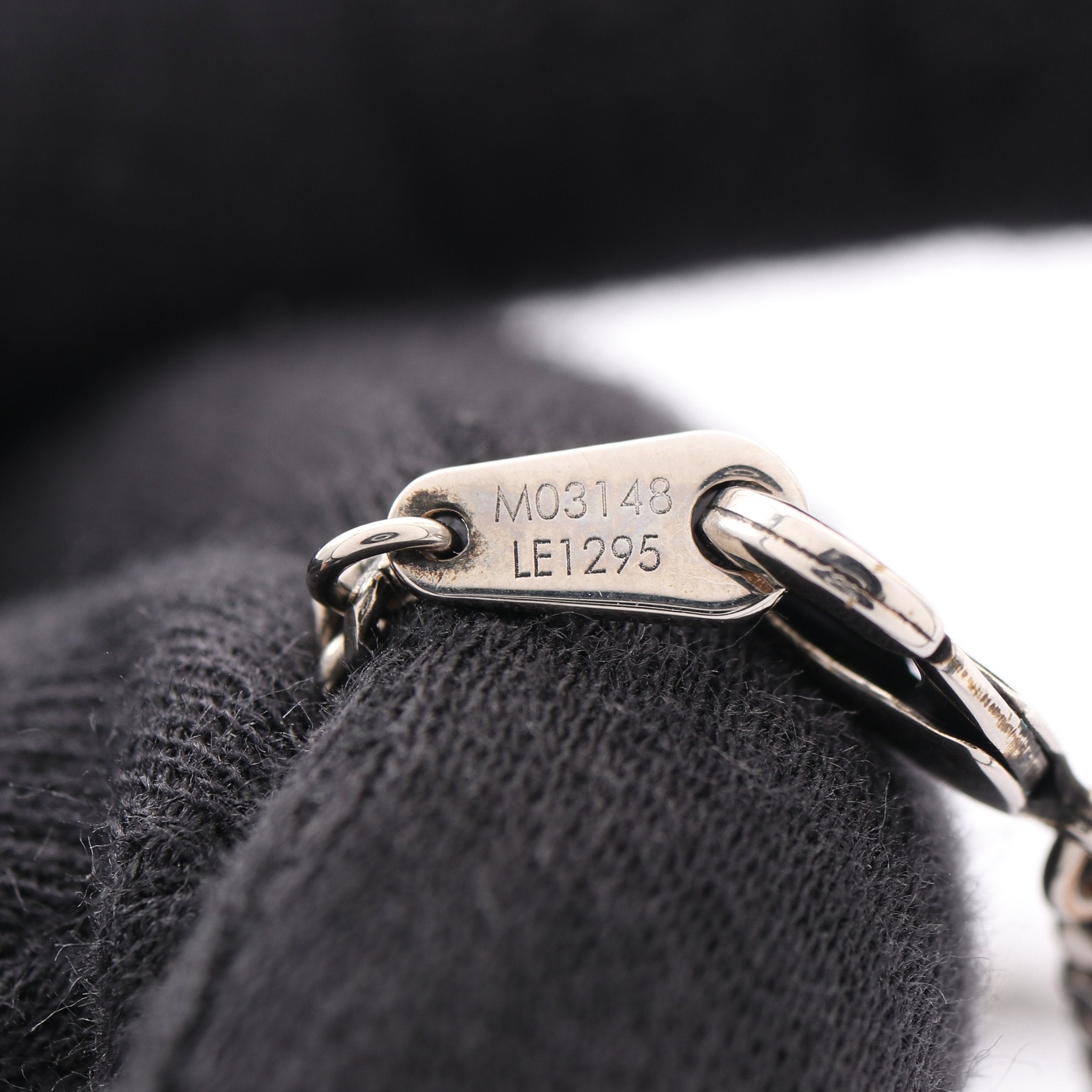 LVユアーズ チェーン ネックレス シルバー ルイヴィトン – RECLO
