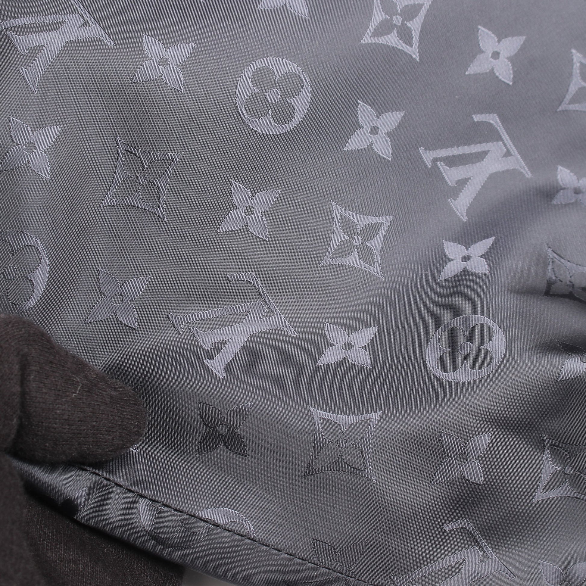 モノグラム ナイロンジャケット ナイロン ダークネイビー ブラック リバーシブル フード付き ルイヴィトン アウター LOUIS VUITTON
