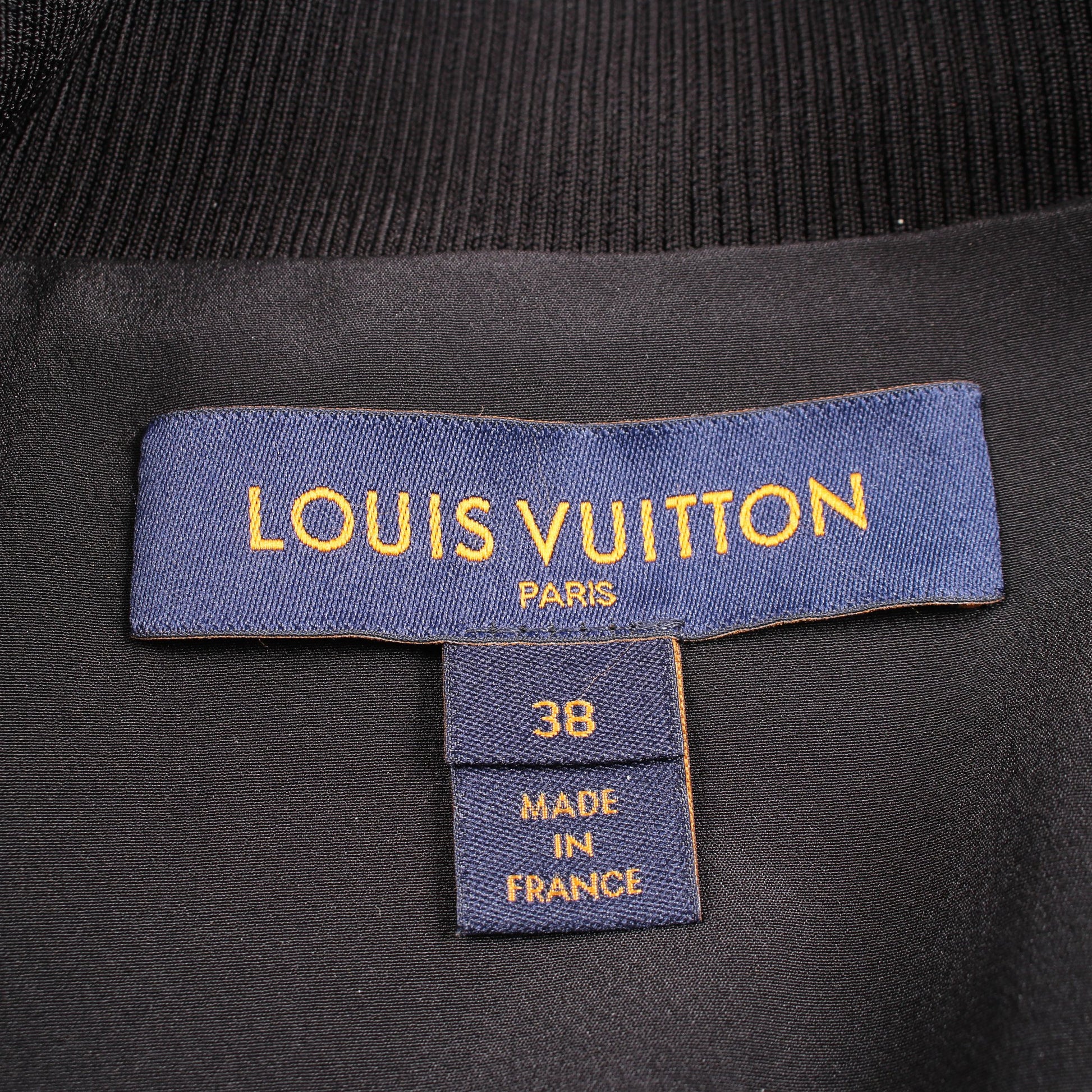 エンボス モノグラム ブルゾン トラックジャケット ナイロン ブラック ルイヴィトン アウター LOUIS VUITTON