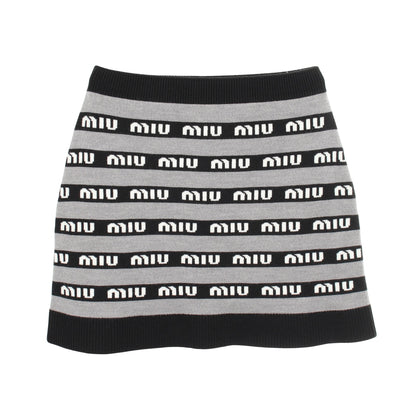 ミニ ニット スカート ロゴ ウール グレー ブラック ミュウミュウ ボトムス miu miu