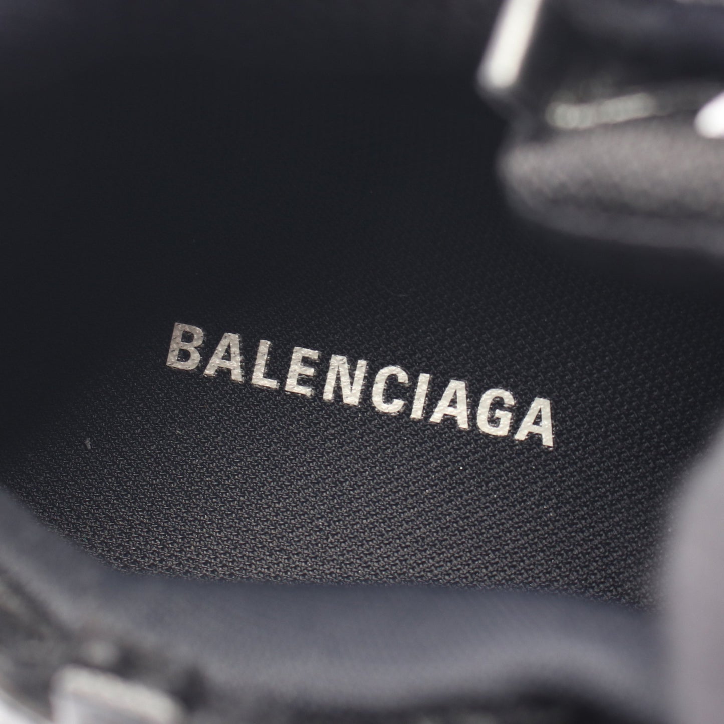 RUNNER ランナー スニーカー レザー ファブリック ブラック ユーズド加工 バレンシアガ シューズ BALENCIAGA