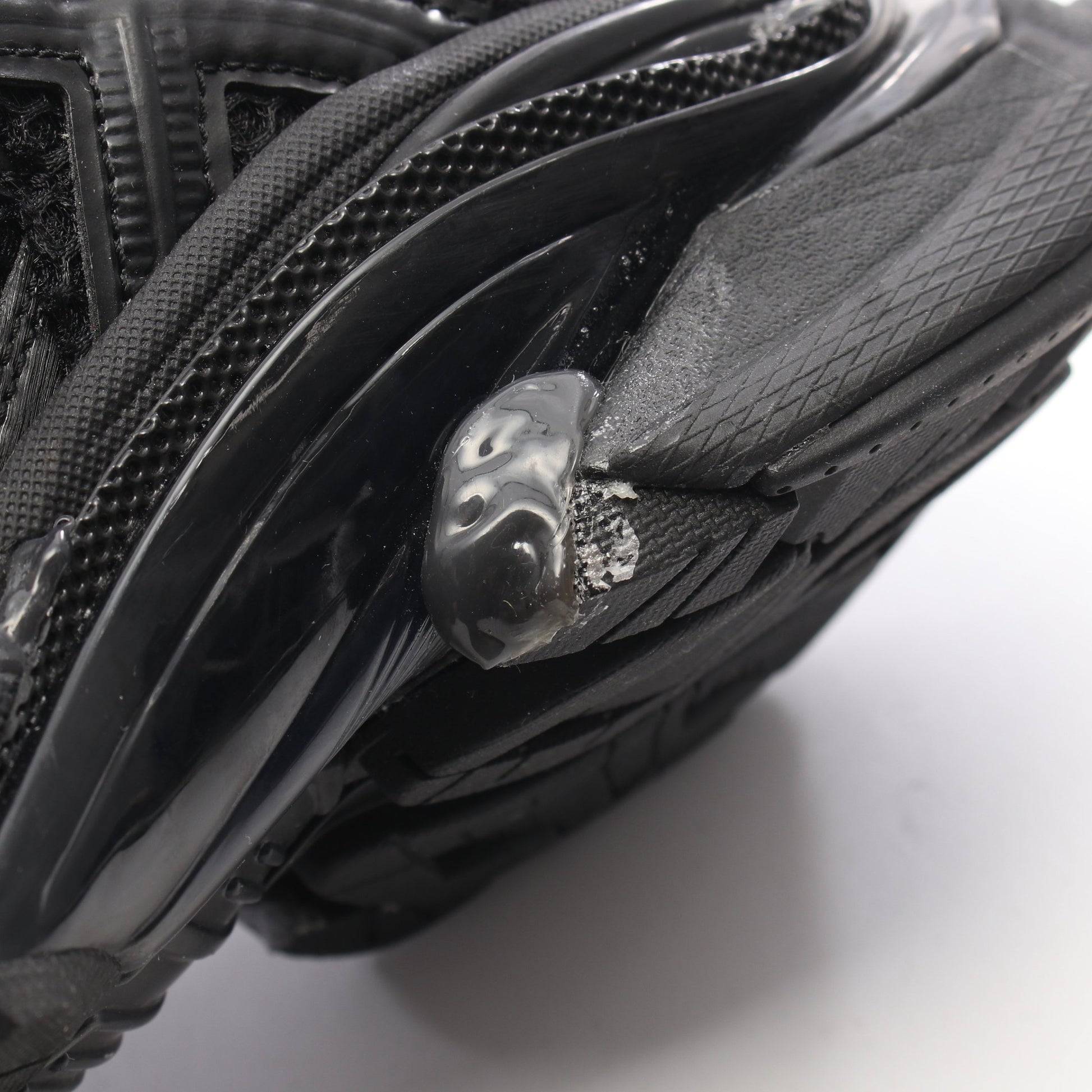 RUNNER ランナー スニーカー レザー ファブリック ブラック ユーズド加工 バレンシアガ シューズ BALENCIAGA