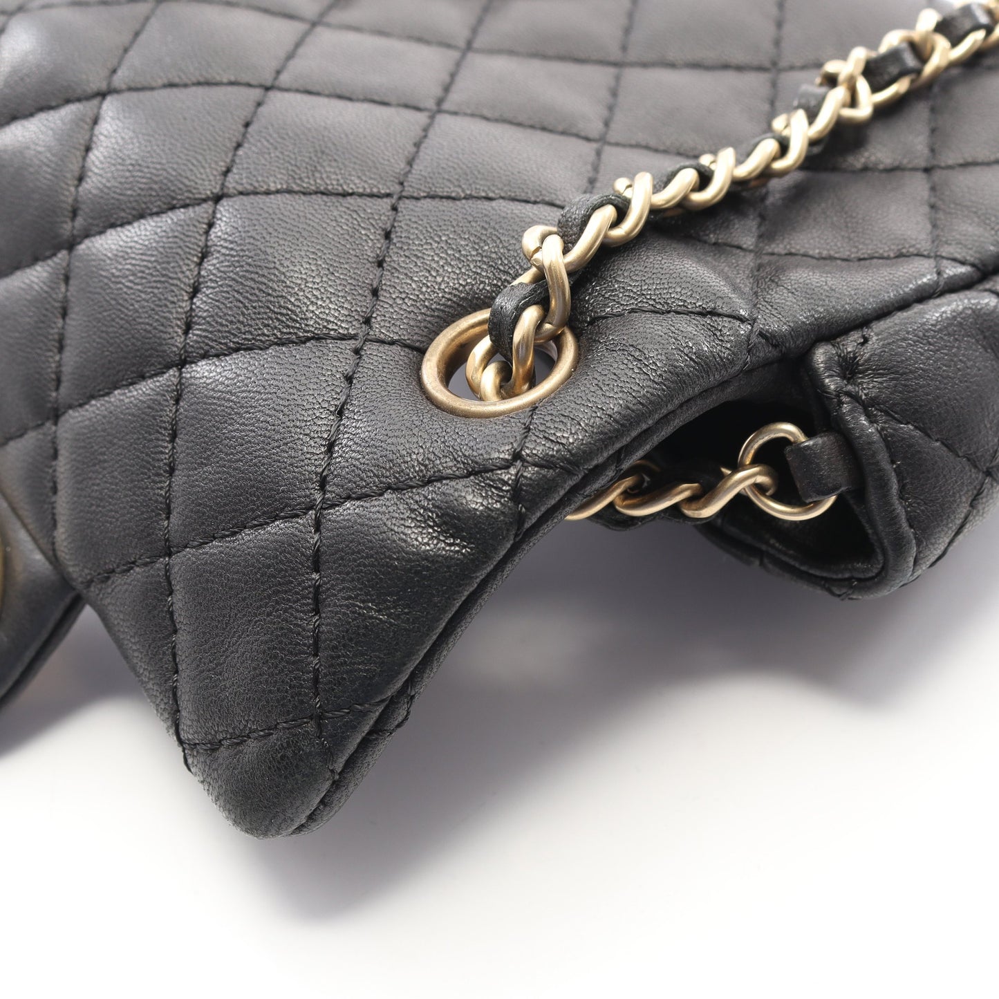マトラッセ ミニ チェーンショルダーバッグ ラムスキン ブラック ゴールド金具 シャネル バッグ CHANEL