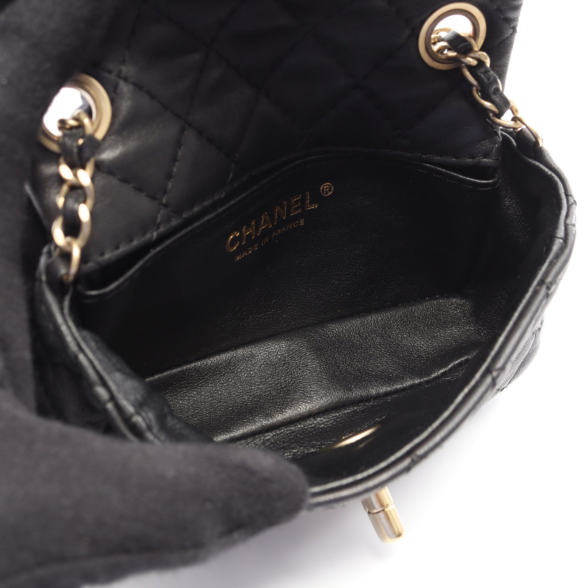 マトラッセ ミニ チェーンショルダーバッグ ラムスキン ブラック ゴールド金具 シャネル バッグ CHANEL