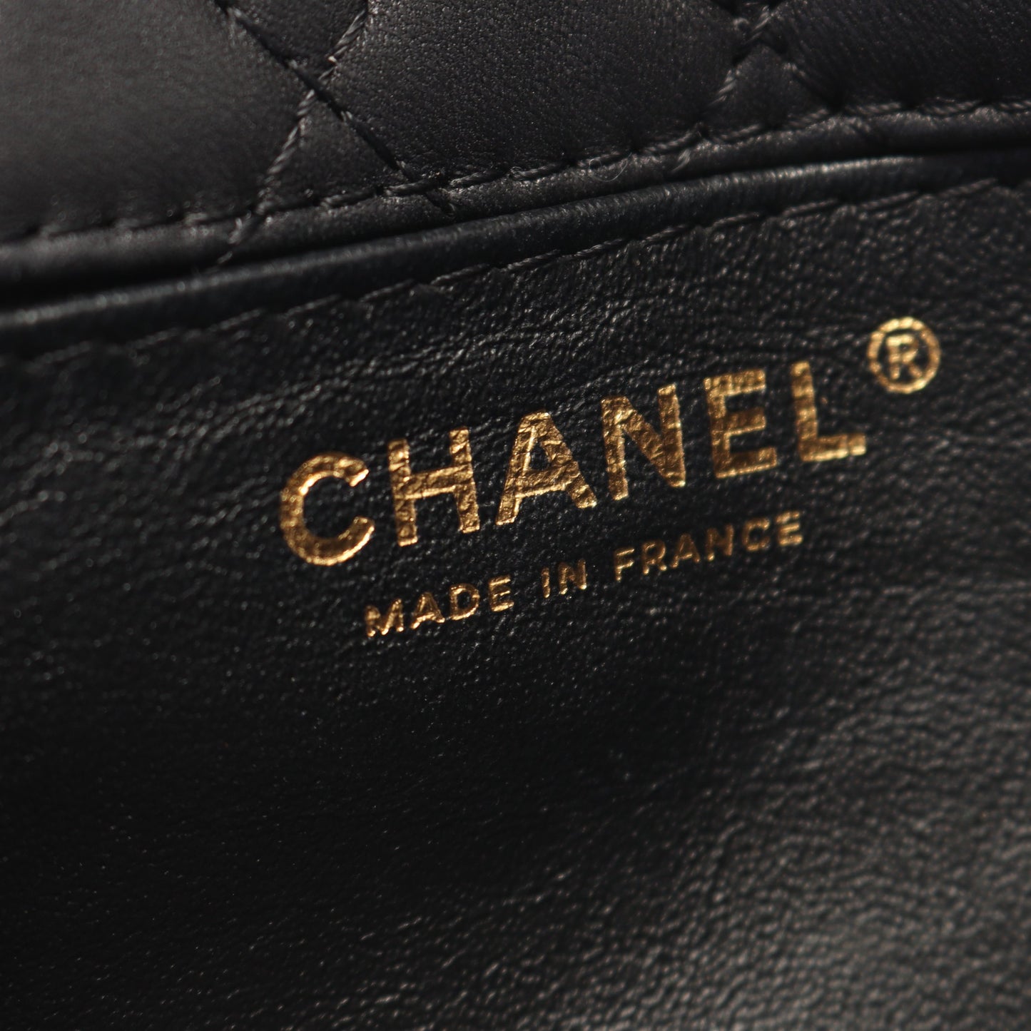 マトラッセ ミニ チェーンショルダーバッグ ラムスキン ブラック ゴールド金具 シャネル バッグ CHANEL
