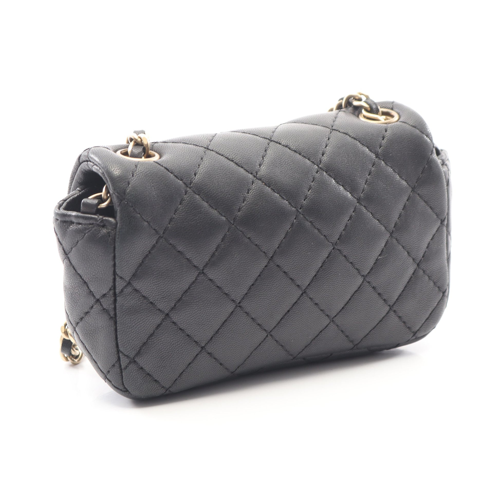 マトラッセ ミニ チェーンショルダーバッグ ラムスキン ブラック ゴールド金具 シャネル バッグ CHANEL