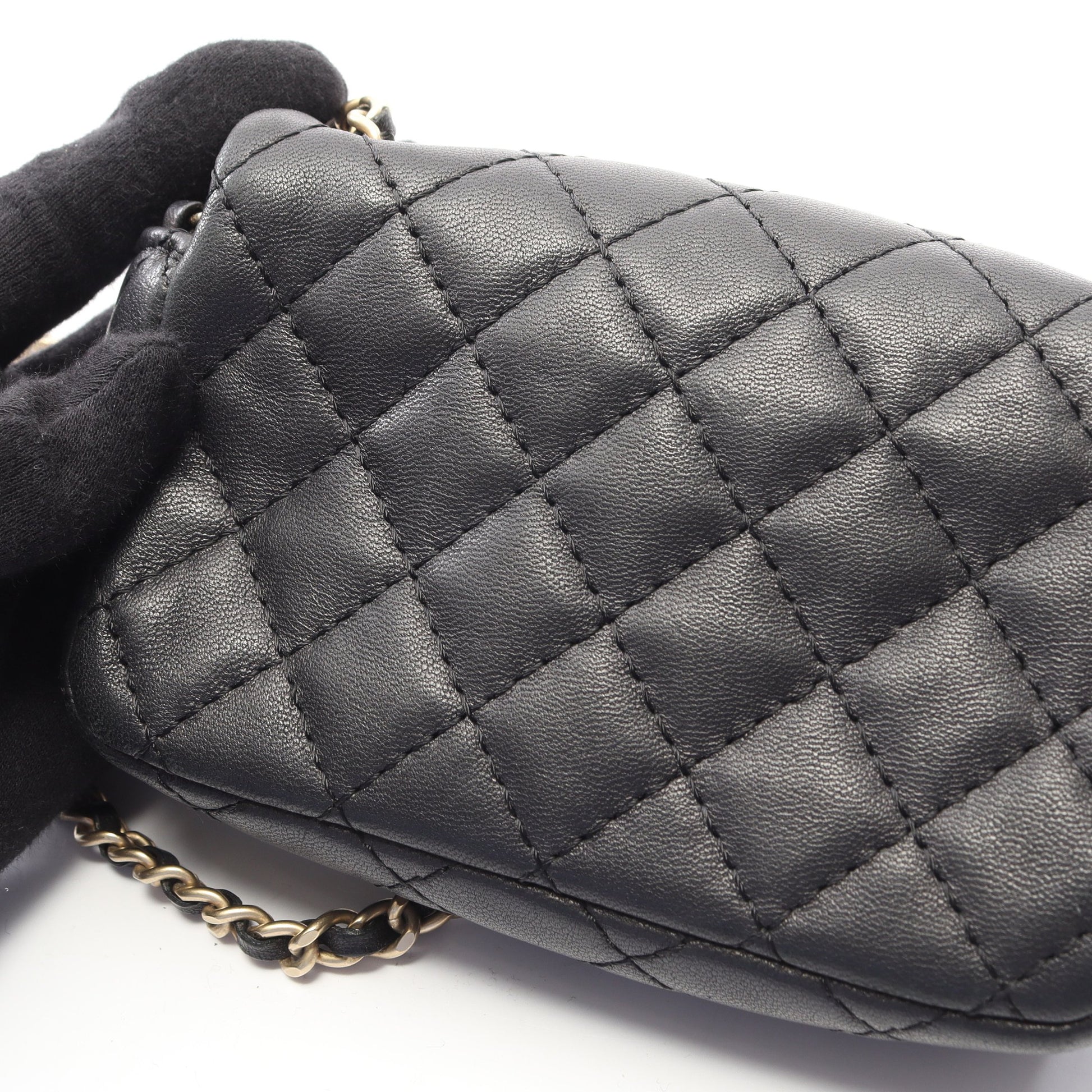 マトラッセ ミニ チェーンショルダーバッグ ラムスキン ブラック ゴールド金具 シャネル バッグ CHANEL