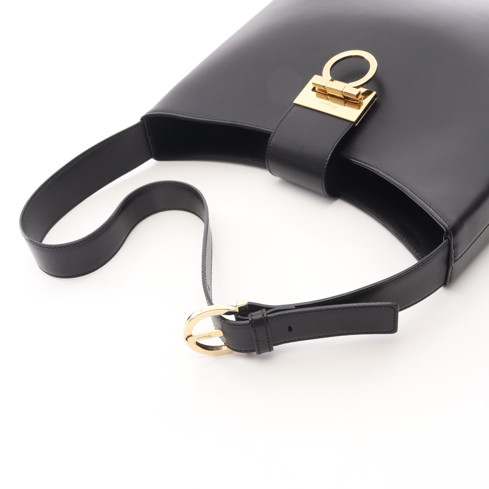 ガンチーニ ワンショルダーバッグ レザー ブラック サルヴァトーレフェラガモ バッグ Salvatore Ferragamo