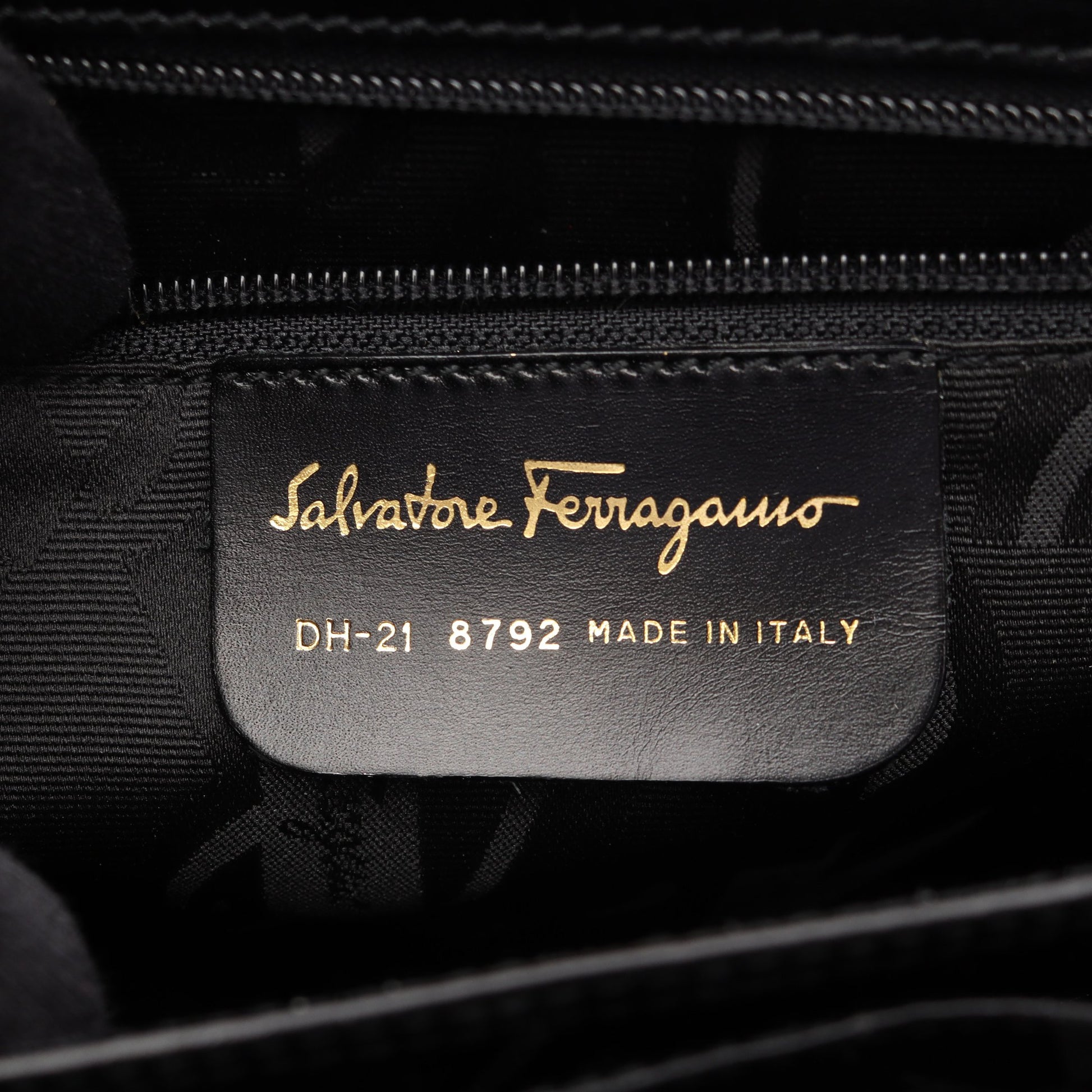 ガンチーニ ショルダーバッグ トートバッグ レザー ブラック サルヴァトーレフェラガモ バッグ Salvatore Ferragamo