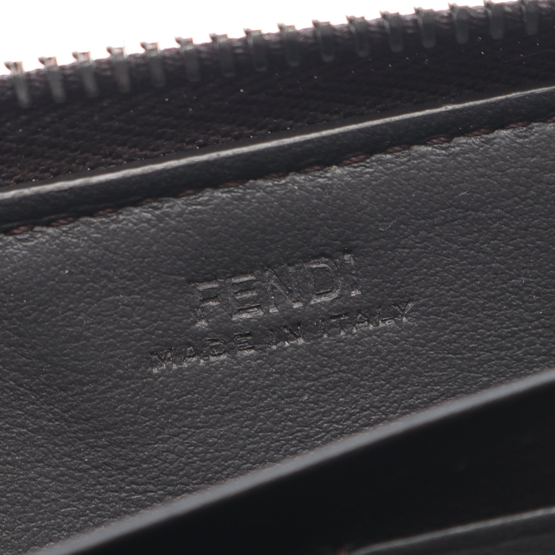 ズッカ ラウンドファスナー長財布 PVC レザー ブラウン フェンディ 財布・小物 FENDI