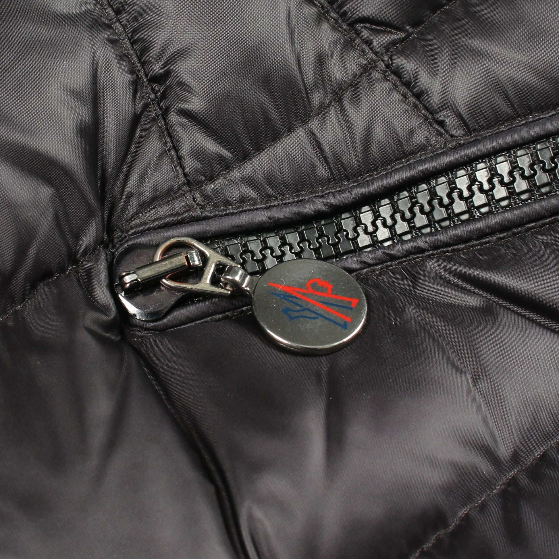 HERMINE ダウンコート ナイロン ブラック モンクレール アウター MONCLER