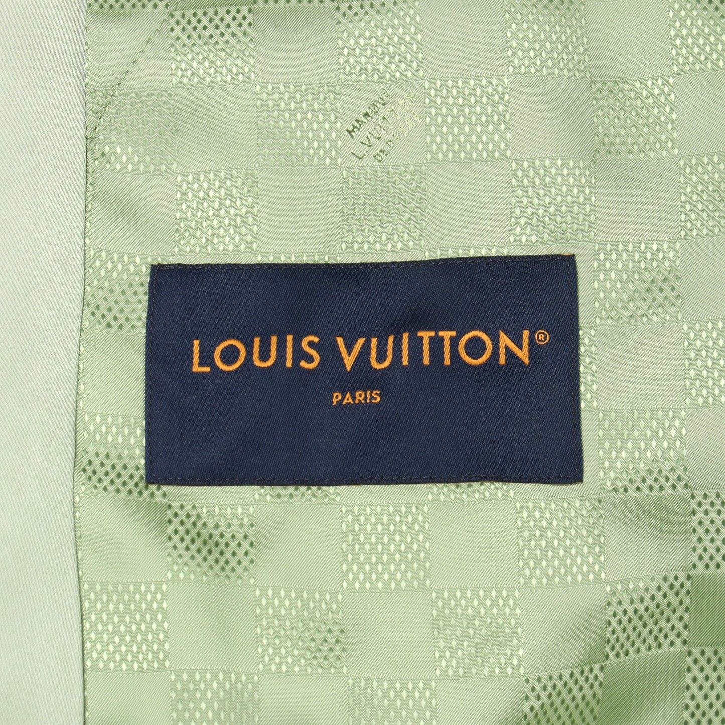 ドラゴン エンブロイダード スーベニアジャケット スカジャン ボンバージャケット ライトグリーン ホワイト ルイヴィトン アウター LOUIS VUITTON