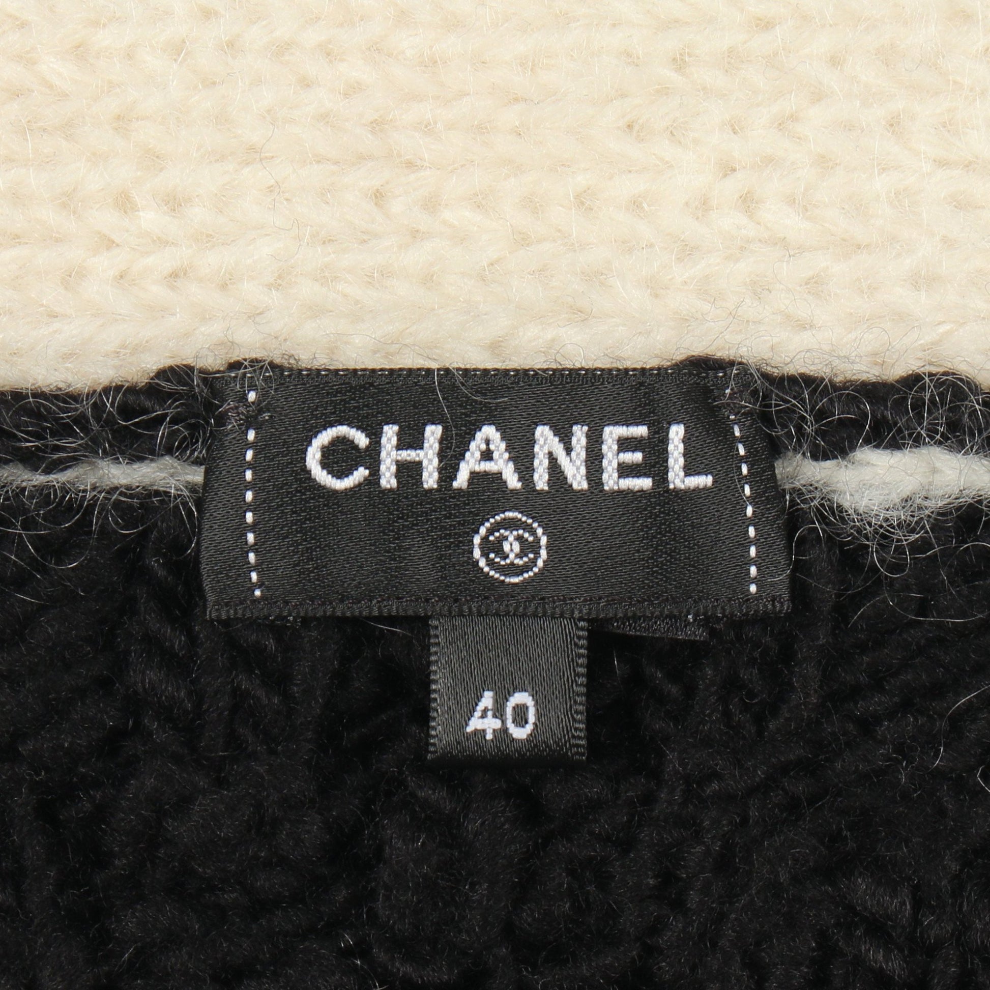 ココマークボタン ケーブルニット カーディガン ウール モヘヤ シルク ブラック ホワイト シャネル トップス CHANEL